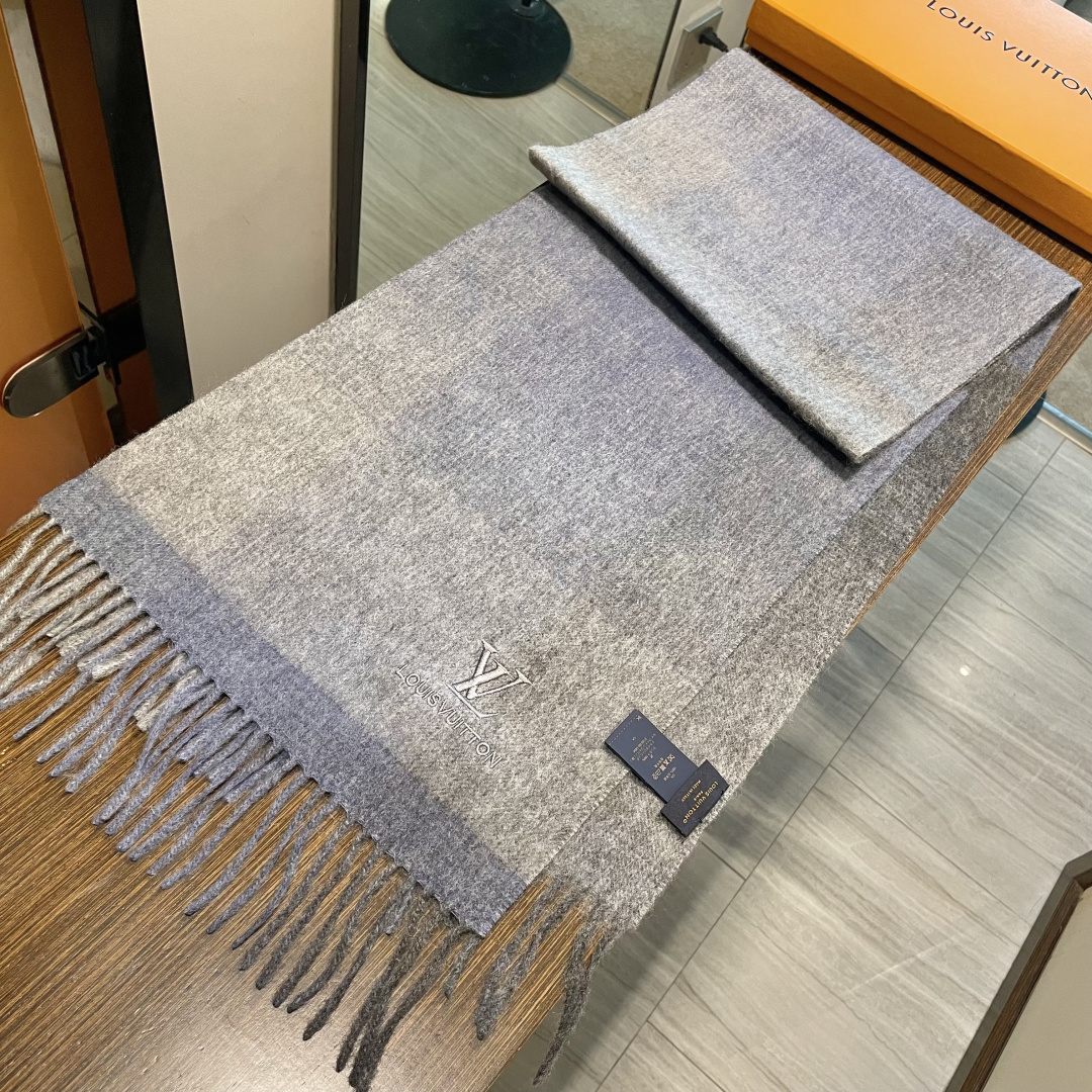 【▪️怒赞推荐‼️高端男士款~】超级无敌赞的男士羊绒围巾！！ZG同步在售，这个价格真的无敌超值！亲妈价格