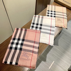 顶级高端现货发行⚠️🎀💟巴宝莉专柜超爆万年款✨【经典长巾】✨品质手感好到不行‼️♨️高尖端产物⚠️绝对令人尖叫的品质👍时 顶级高端现货发行⚠️🎀💟巴宝莉专柜超爆万年款✨【经典长巾】✨品质手感好到不行‼️♨️高尖端产物⚠️绝对令人尖叫的品质👍时