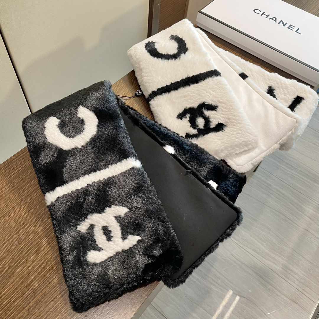 【▪️超级保暖Chanel秋冬新款！！！】简约奢华大气白富美，进口人工皮草和羊绒的结合，高级的范畴已不只是围巾披肩了，更