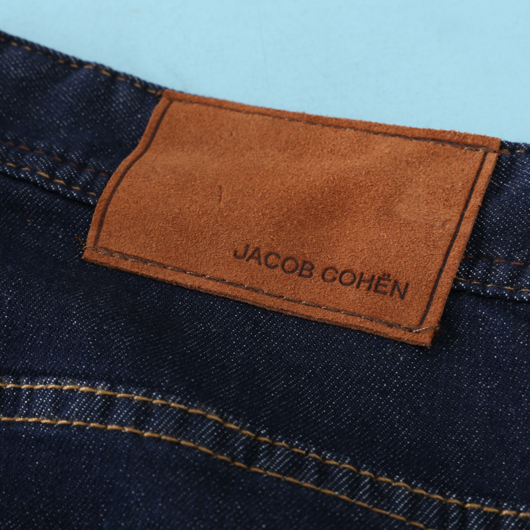 Jacob Cohen Men's Dark Blue Denim Jeans with Suede Patch – Classic Style 7 cmp o 1ilsth63vfbb1v8a118p17i0fvo5