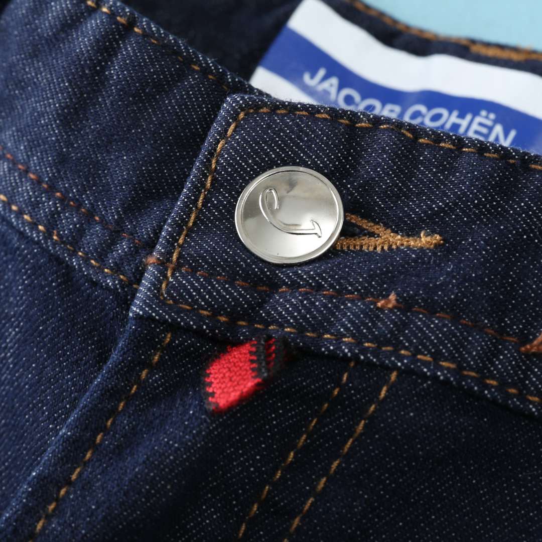 Jacob Cohen Men's Dark Blue Denim Jeans with Suede Patch – Classic Style 9 cmp o 1ilsth6421bnmc1g18ol1586mo97