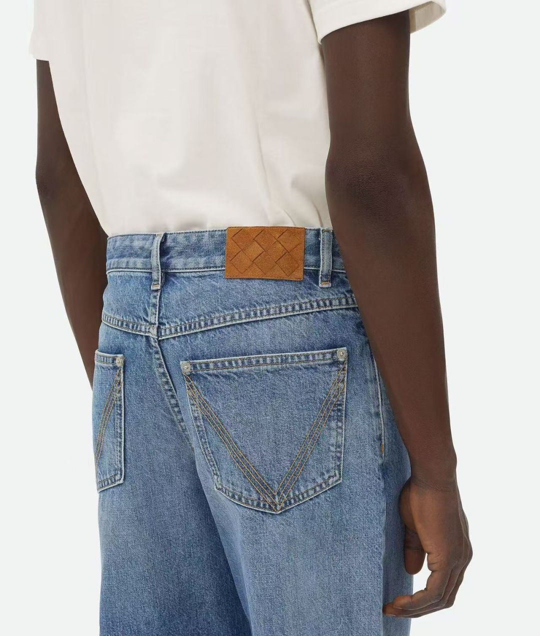 Butterfly House Leather Pants: Comfortable, Durable, Stylish – Perfect Fit for Every Body Shape - 图片 2