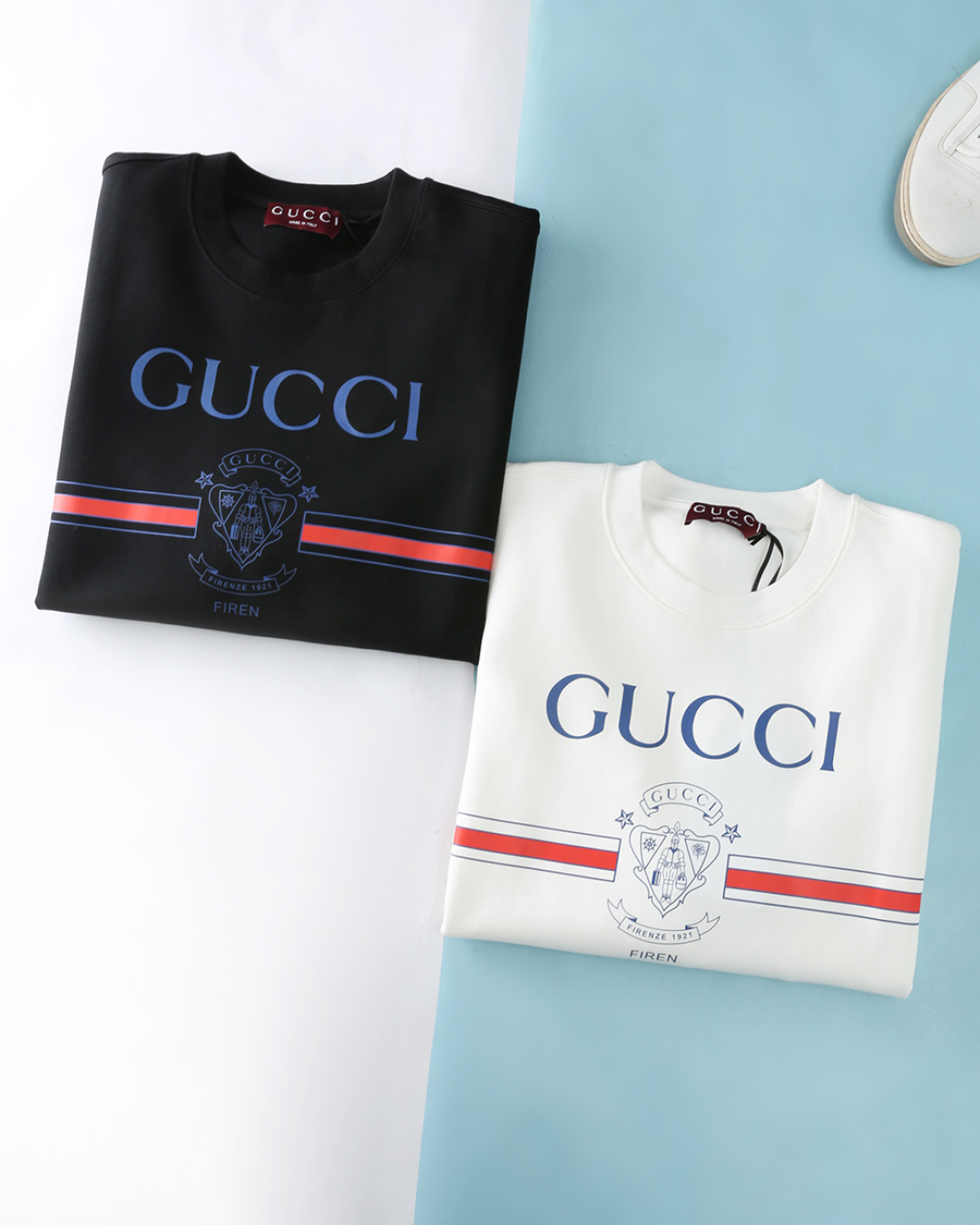 NO:607527,GuI Gu* 25FW early autumn new high-weight air-layer cotton basic round-neck sweatshirt, men's classic totem print logo fashion casual round-neck sweatshirt pullover!  Trading company channels are scarce, and GW is on sale simultaneously!  A trendy item specially designed for you who pursue high-quality life and unique fashion attitude. It is not only a piece of clothing, but also a fashion statement for you to express your own style and show your unique charm!  Carefully selected imported 400g air-layer cotton fabric supplied by customers, the fabric is soft, warm, comfortable, breathable, light and drapey. Its unique four-fold fiber structure makes the fabric less prone to wrinkles, and has excellent skin-friendliness and comfort, making it a leader in environmentally friendly fabrics. The front panel of the body cleverly combines iconic totems and classic stripe print designs, with eye-catching visual effects and a full display of quality.  The unique charm of the brand. Double-layer ruffle stitching technology and double-layer threading, the details highlight quality and sophistication, and every stitch and thread conveys the ultimate pursuit of quality. The basic and fitted silhouette can be easily controlled whether it is a casual style or an elegant style, allowing you to become the center of attention in any occasion, showing confidence and calmness. Item No. 5509  Size 48/M-56/3XL 48 Shoulder width 43 Bust 104 Dress length 65 Sleeve length 61 50 Shoulder width 45 Bust 108 Dress length 66 Sleeve length 62 52 Shoulder width 47 Bust 112 Dress length 67 Sleeve length 63 54 Shoulder width 49 Bust 116 Dress length 69 Sleeve length 64 56  Shoulder width 51, bust 120, length 71, sleeve length 65, hoodie, sweatshirts, alexander wang19860909GuI 古* 25FW早秋新款高克重空气层棉布基础圆领卫衣,男士经典图腾印花标识时尚休闲圆领卫衣套头衫！贸易公司渠道稀出,同步GW发售！一款专为追求高品质生活与独特时尚态度的你量身打造的潮流单品,它不仅仅是一件衣物,更是你表达自我风格、展现独特魅力的时尚宣言！ 精心选用客供进口400g空气层棉布面料,面料柔透保暖,舒适透气,轻盈且富有垂感.其独特的四重纤维构造使面料不易产生皱褶,亲肤性与舒适度极佳,堪称环保面料中的佼佼者.衣身前幅巧妙融合标志性图腾与经典条纹印花设计,视觉效果醒目出众,尽显品牌独特魅力.双层罗口缝合工艺搭配双层走线,细节之处彰显品质与精致,每一针每一线都传递出对品质的极致追求.基础合身的版型裁剪,无论是随性风格还是优雅风范,都能轻松驾驭,让您在任何场合都能成为众人瞩目的焦点,展现出自信与从容.货号5509 尺码48/M-56/3XL 48 肩宽43胸围104衣长65袖长61 50 肩宽45胸围108衣长66袖长62 52 肩宽47胸围112衣长67袖长63 54 肩宽49胸围116衣长69袖长64 56 肩宽51胸围120衣长71袖长65,,hoodie,sweatshirts,alexander wang,Men's clothing