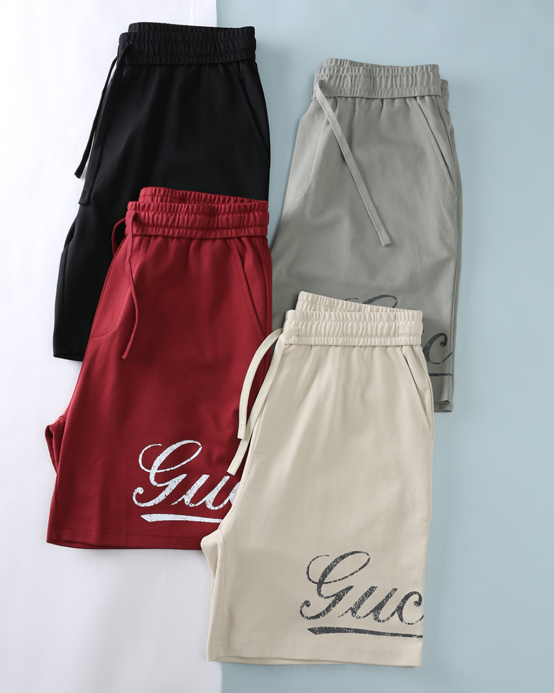 NO:914504,GuI Gu* 26SS new summer high-quality ice oxygen cotton drawstring shorts, men's old handwritten letter logo fashion casual sports casual shorts five-quarter pants!  Trading company channels are rare, and official GW sales are in sync!  G Home's retro casual tones, retro distressed inkjet letter printing, both breathable comfort and retro accents, versatile men's shorts for daily commuting and travel. Made of imported ice oxygen cotton material, through micron grade mineral fiber coating technology, it can quickly dissipate heat when it comes into contact with the skin, and the measured body temperature is reduced by about 2-3℃. It has excellent coolness and breathability, moisture wicking performance, antibacterial and deodorizing treatment, ensuring that the wearer can enjoy a refreshing and comfortable experience even in the hot summer!  The handwritten cursive letters are segmented on the front and back of the trousers, using the retro broken edge inkjet printing process, imitating the worn and mottled texture, restoring the vintage texture. The ink adheres firmly, and will not crack or lose starch after long-term washing; the letters are split design, the front trouser legs are partially finished, and the back waist is finished on one side. The design is casual and natural. There are double pockets on both sides of the front panel of the trousers.  The single back pocket design is practical and fashionable. The drawstring elastic waistband design ensures the comfort and freedom of wearing, and can adapt to different waist needs. Whether it is tight or loose, it can be easily controlled. The basic straight cut is classic and versatile, modifies the body line, and shows the wearer's ability and neatness. Item No. 4513  Size 48/M-56/3XL 48 Waist 72-84 Hips 106 straight 31 Pants length 49 50 Waist 76-88 Hips 110 straight 31 Pants length 50 52 Waist 80-92 Hips 114 straight 32 Pants length 51 54 Waist 84-96 Hips 118 straight 32 Pants length 52  56 waist 88-100 hip 122 straight stop 33 pants length 53,,gucci,shorts,19860909GuI 古* 26SS夏季新款优质冰氧棉抽绳短裤,男士做旧手写体字母标识时尚休闲运动休闲短裤五分裤！贸易公司渠道稀出,同步官GW售！G家 复古休闲调性,复古做旧喷墨字母印花,兼顾透气舒适与复古腔调,日常通勤、出游百搭男士短裤. 选用进口冰氧棉材质,通过微米级矿石纤维涂层技术,接触皮肤时能快速导出热量,实测体感温度降低约2-3℃,拥有卓越的凉感和透气性,吸湿排汗性能,抗菌防臭处理,即使在炎炎夏日,也能确保穿着者享受到清爽舒适的体验！裤身前后分段手写草书字母,采用复古破边喷墨印花工艺,仿旧磨损斑驳肌理,还原古着复古质感,油墨附着牢固,久洗不开裂、不掉浆；字母拆分设计,前裤腿局部、后腰单侧收尾,设计随性自然.裤身前幅两侧设有双插口袋,后袋单口袋设计,实用且时尚.抽绳松紧裤腰设计,确保穿着的舒适性与自由度,适应不同腰围需求,无论是紧身还是宽松,都能轻松驾驭.基础直筒版型裁剪,经典百搭,修饰身材线条,展现出穿着者的干练与利落.货号4513 尺码48/M-56/3XL 48 腰围72-84 臀围106直挡31 裤长49 50 腰围76-88 臀围110直挡31 裤长50 52 腰围80-92 臀围114直挡32 裤长51 54 腰围84-96 臀围118直挡32 裤长52 56 腰围88-100 臀围122直挡33 裤长53,,gucci,shorts,,Men's clothing