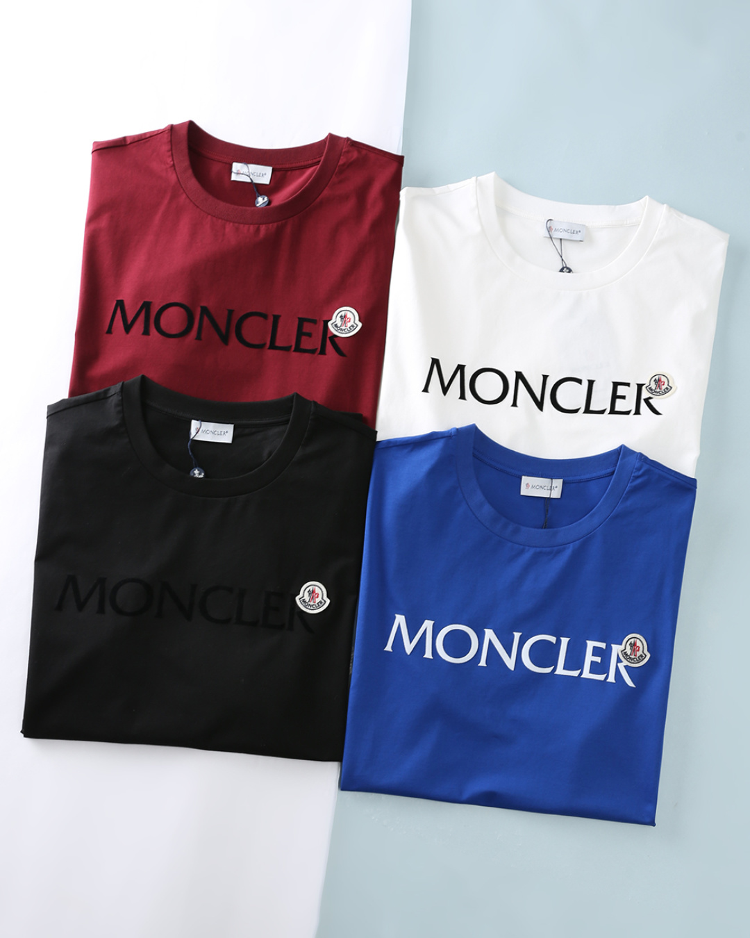 NO:914527,Mon* buckle 26SS new summer high count double mercerized cotton round neck short Tee, men's chest flocked letter printed logo fashion casual round neck short sleeve T-shirt!  Trading company channels are scarce, and GW is on sale simultaneously!  M's latest minimalist style solid color short T-shirt, with unique logo embellishment, is very eye-catching and recognizable, it is worth buying and recommending!  The imported high-count and high-density 80-count double-strand mercerized cotton fabric is selected and supplied by customers. It has a soft, waxy and delicate texture and can be rolled over ordinary fabrics on the market. It has good moisture absorption and breathability, and is close to the skin for an extremely comfortable wearing experience!  The brand letter flocking logo on the chest of the garment is equipped with iconic felt elements, which is not only highly recognizable and full of class, but the whole color scheme is simple and elegant, highlighting the taste. The basic slightly fitting round neck version can be matched with any outfit in your wardrobe, whether worn alone or as an inner layer, it can show your fashion attitude. Item No. 2323 Size 48/M-56/3XL 48  Shoulder width 43 Bust 100 Clothing length 69 Sleeve length 21 50 Shoulder width 45 Bust 105 Clothing length 70 Sleeve length 22 52 Shoulder width 47 Bust 110 Clothing length 71 Sleeve length 23 54 Shoulder width 49 Bust 115 Clothing length 72 Sleeve length 24 56 Shoulder width 51 Bust 120 Clothing length 74 Sleeve length 25,, T-shirt, tees, t-shirt,19860909Mon*扣 26SS夏季新款高支双丝光棉圆领短Tee,男士胸植绒字母印花徽标时尚休闲圆领短袖T恤衫！贸易公司渠道稀出,同步GW发售！M家最新款极简风纯色短Tee,别出心裁的徽标点缀,非常看点与辨识度,非常值得入手推荐！ 甄选客供进口高支高密80支双股丝光棉面料,软糯细腻的出色质感,可随意碾压市面普通面料,吸湿透气性佳,贴肤带来极致舒适的穿着体验！衣身胸前品牌字母植绒标识,搭载标志性毛毡元素,不仅辨识度高,档次感十足,整件配色简洁大气,彰显品味.基础微合身的圆领版型裁剪,能够随心所欲地搭配您衣橱里的任何着装,无论是单穿还是内搭,都能展现出您的时尚态度.货号2323 尺码48/M-56/3XL 48 肩宽43胸围100衣长69袖长21 50 肩宽45胸围105衣长70袖长22 52 肩宽47胸围110衣长71袖长23 54 肩宽49胸围115衣长72袖长24 56 肩宽51胸围120衣长74袖长25,,T-shirt,tees，t-shirt,,Men's clothing