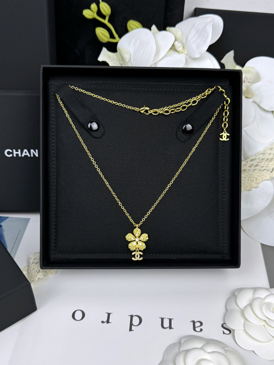 CHANEL Collier Doré Fleur