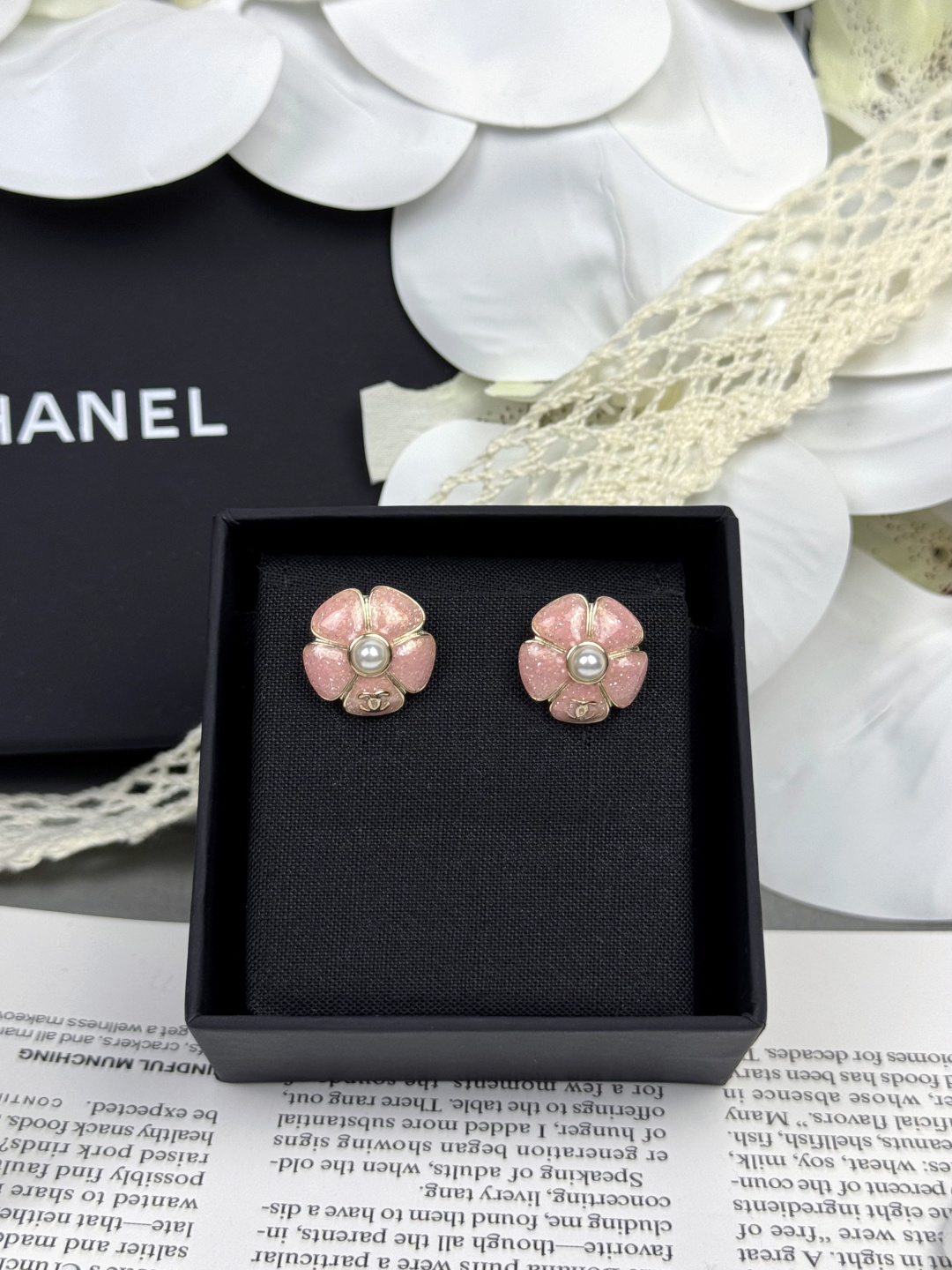 NO:677955,Ch@nel26C pink camellia pearl enamel earrings, Chanel earrings, chanel19860909Ch@nel26C粉色山茶花珍珠珐琅耳钉,香奈儿耳钉,chanel,Jewelry