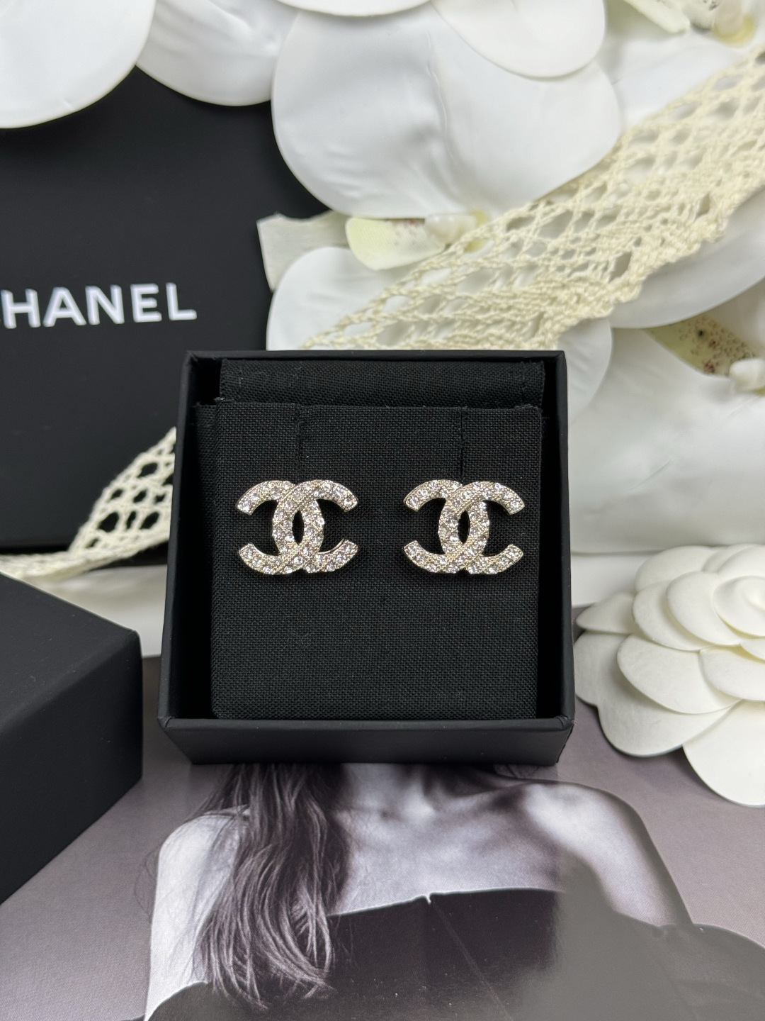 NO:711112,Ch@nel hot style double C rhombus full diamond light gold earrings, Chanel necklace, chanel,necklace19860909Ch@nel爆款双C菱格满钻淡金色耳钉,香奈儿项链,chanel,necklace,Jewelry