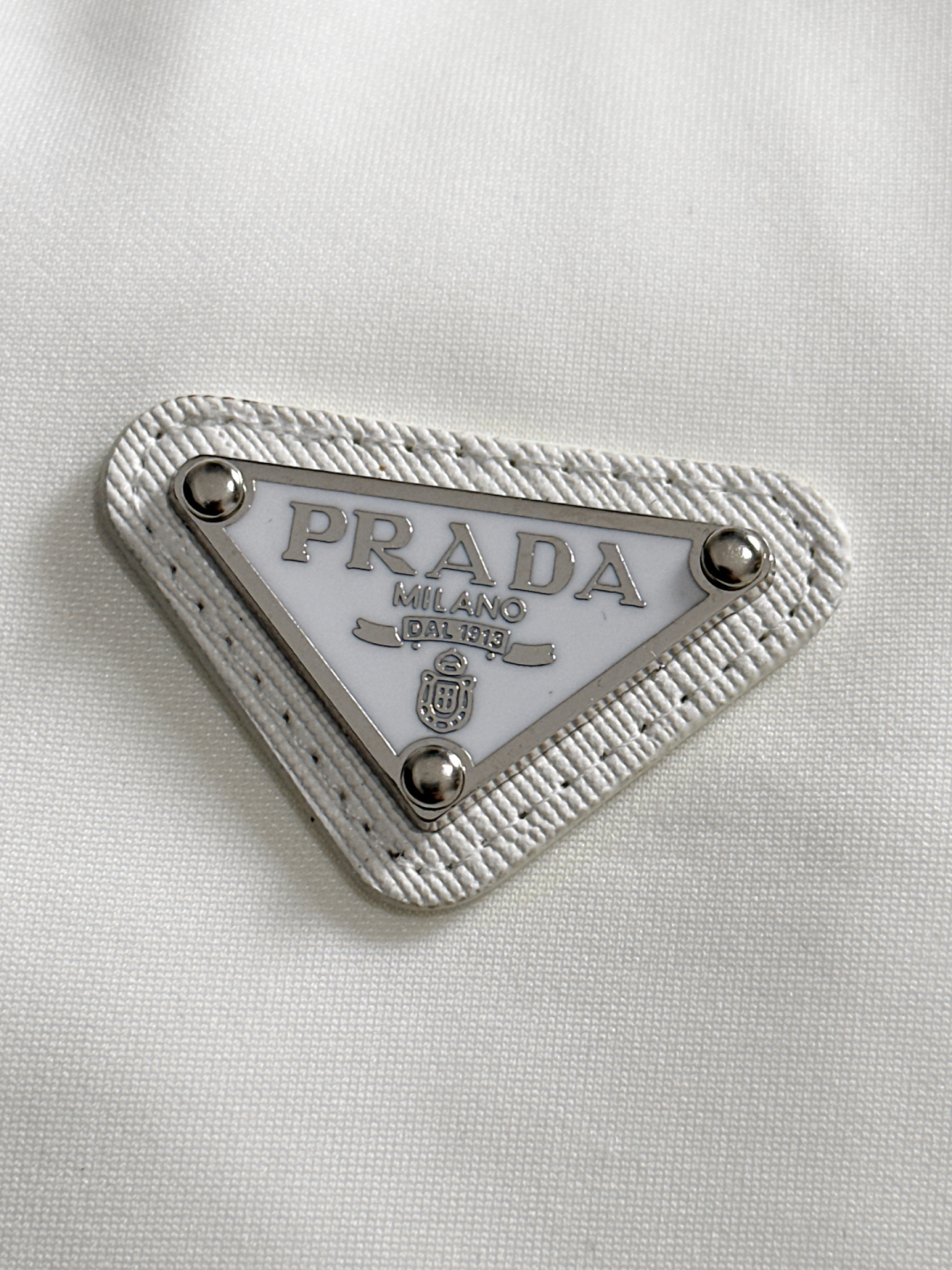 “PRAD 25SS Summer Shorts: High-Bullet Tampons, Fashion Comfort, Classic Logo, Hardware Detail” - 图片 5
