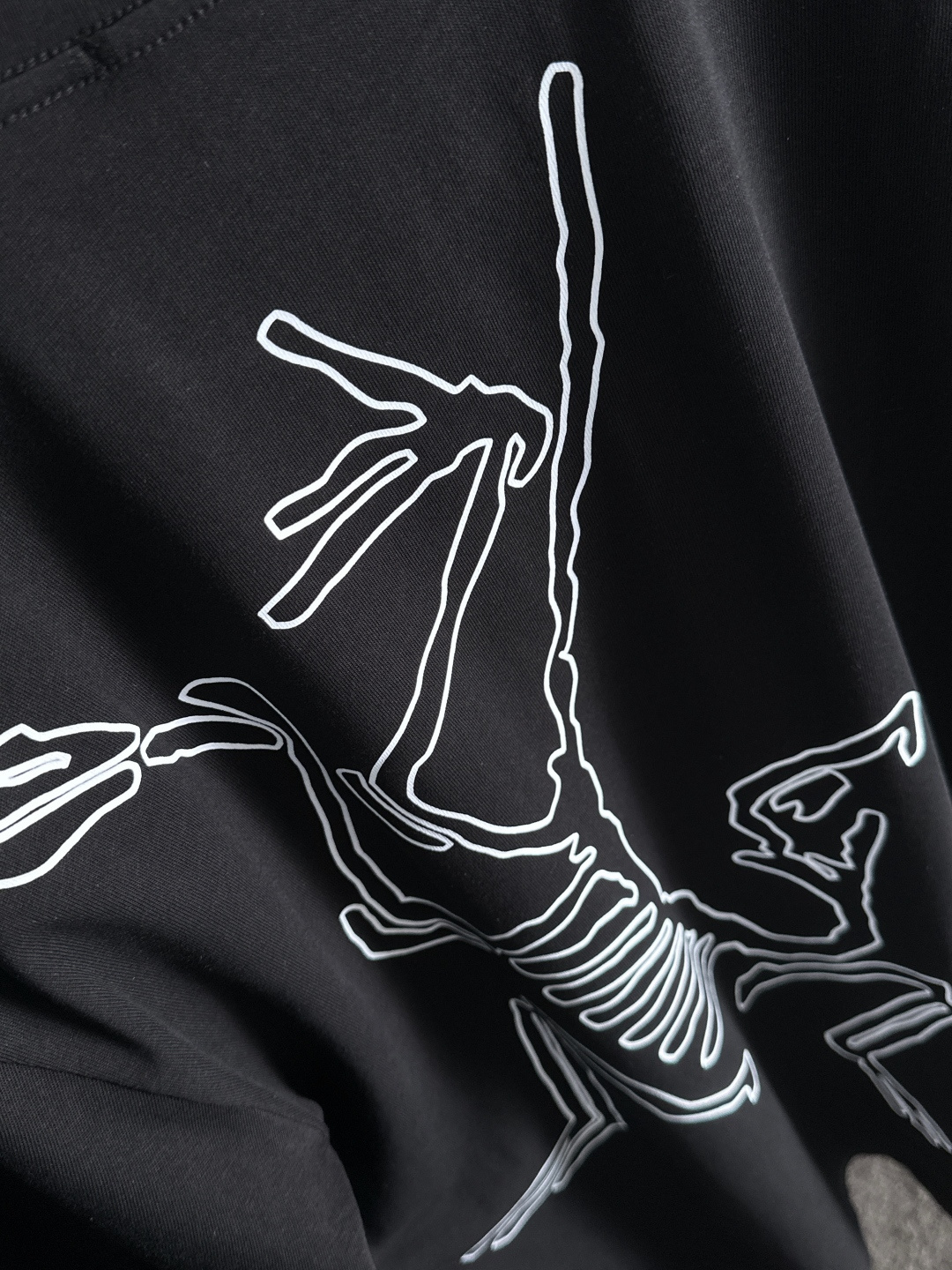 ARC 2025SS春夏最新款圆领时尚短袖T恤，官网同步，专柜纯棉面料！贴肤舒适，耐看又好穿，经典简约l