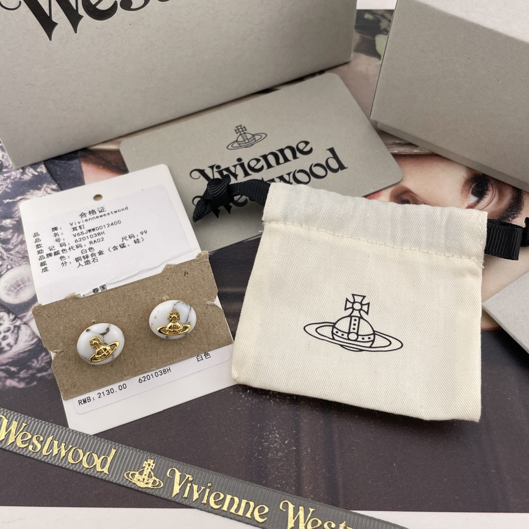 【】 【VivienneWestwood】宝宝，什么是快乐星球，来，这就是快乐星球！！重磅推荐，小巧精致