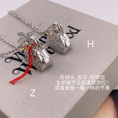 【】 Z VS 我们!认准我们家出品!只对标官网❗️无限放大对比!饰品类的工艺现在对于我们来说,完完全 【】 Z VS 我们!认准我们家出品!只对标官网❗️无限放大对比!饰品类的工艺现在对于我们来说,完完全