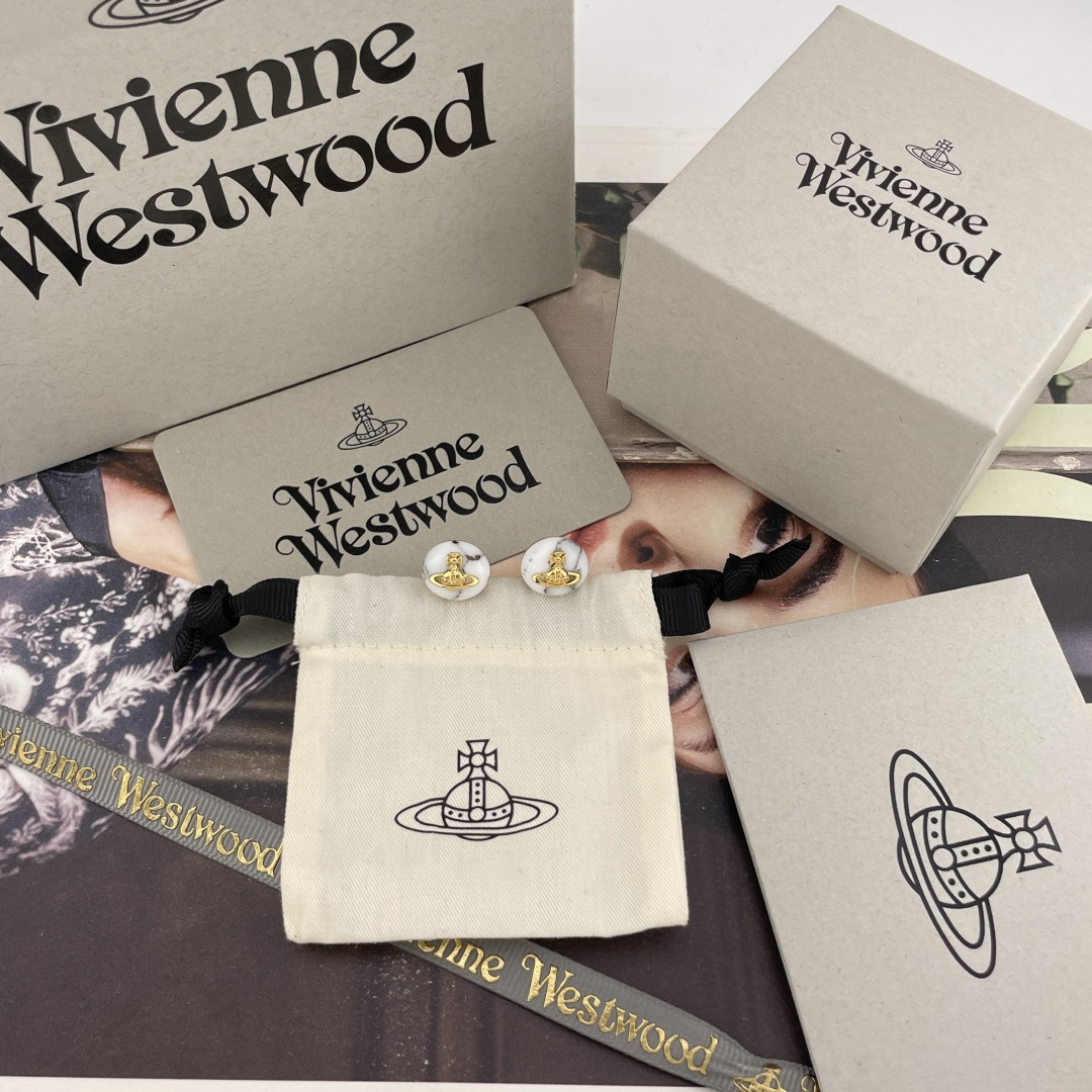 【】 【VivienneWestwood】宝宝，什么是快乐星球，来，这就是快乐星球！！重磅推荐，小巧精致