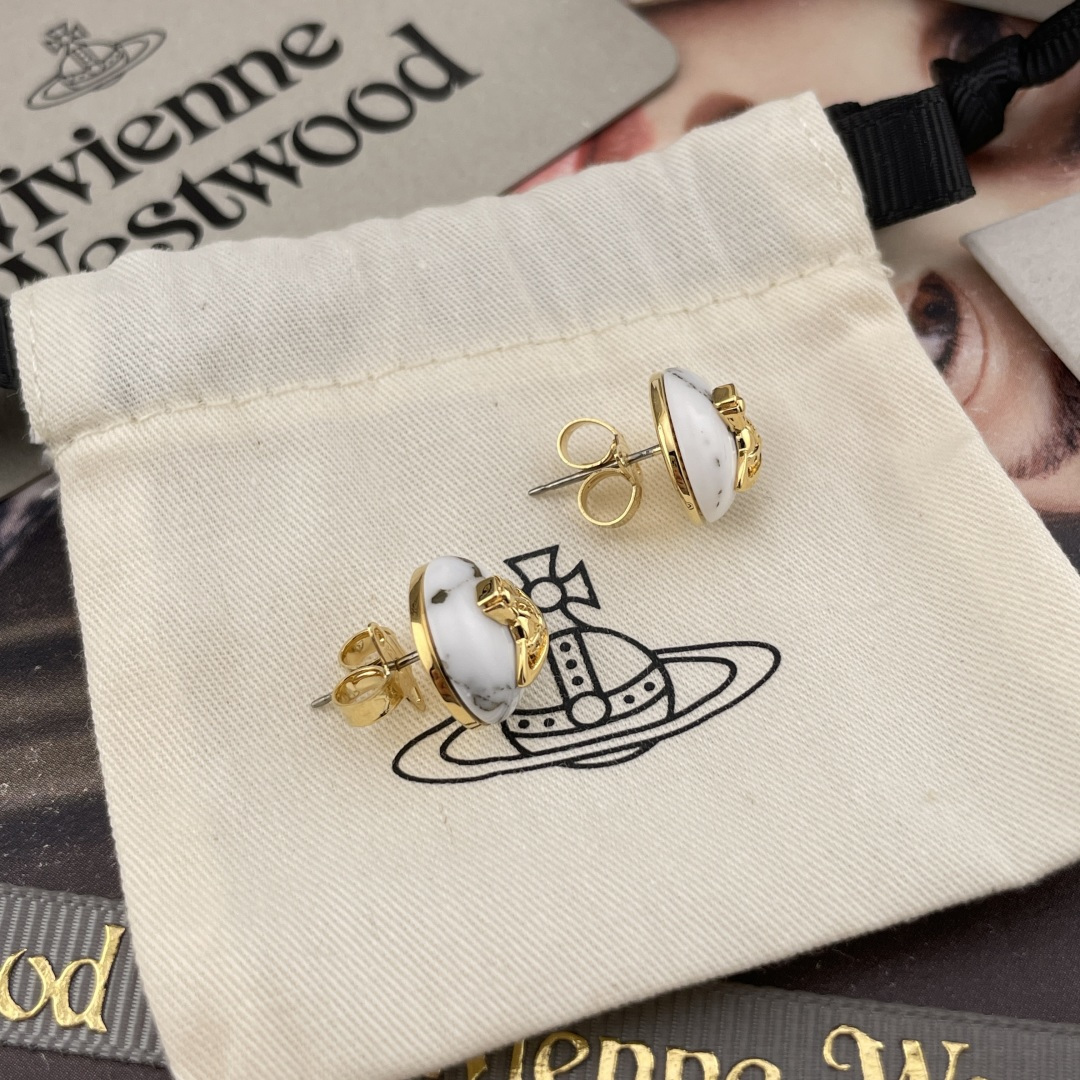 【】 【VivienneWestwood】宝宝，什么是快乐星球，来，这就是快乐星球！！重磅推荐，小巧精致