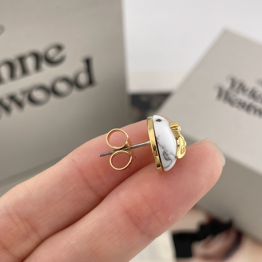【】 【VivienneWestwood】宝宝，什么是快乐星球，来，这就是快乐星球！！重磅推荐，小巧精致