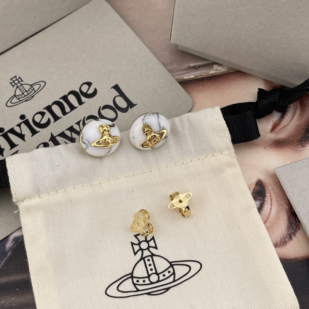 【】 【VivienneWestwood】宝宝，什么是快乐星球，来，这就是快乐星球！！重磅推荐，小巧精致