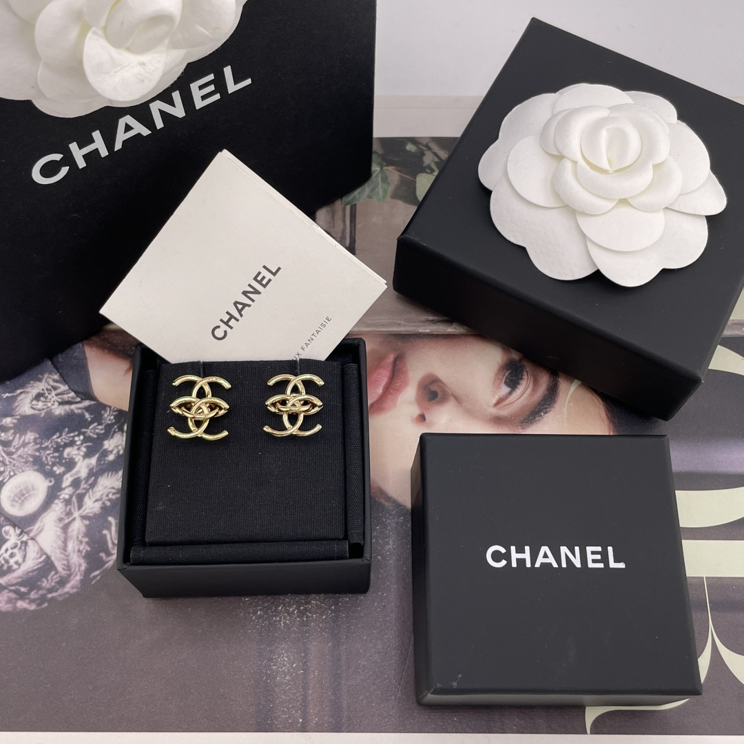 CHANEL 耳釘 金色 雙C 連體 耳環