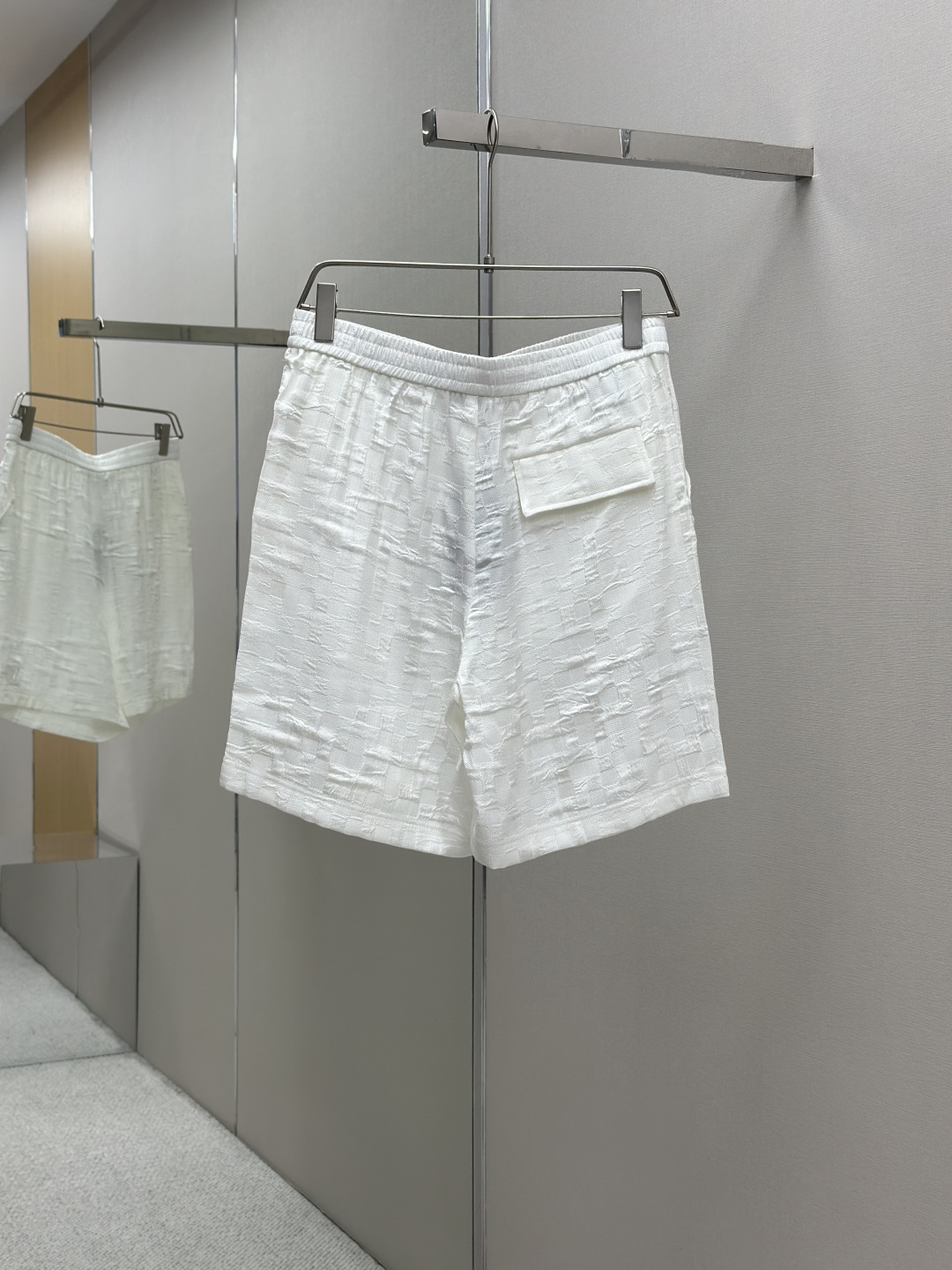 LV Rhinestone Mark Cotton Shorts for Stylish Summer Outfits - 图片 2
