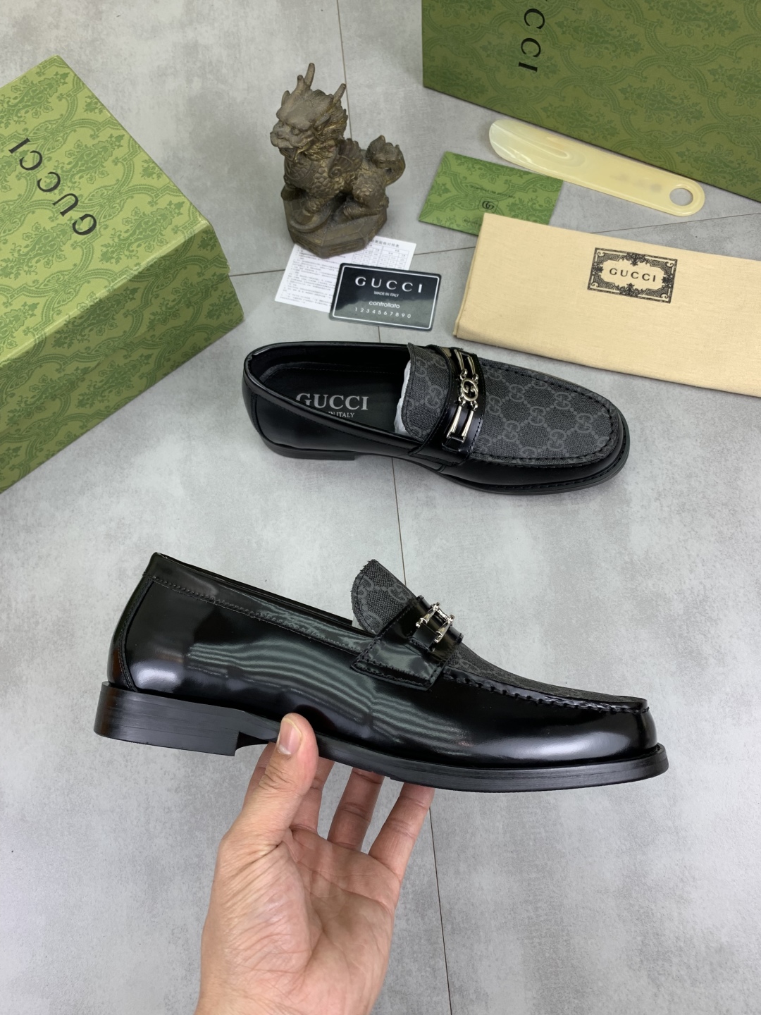 Gucci Men's Formal Business Leather Shoes With Metal Buckle 7 cmp i1741713714181 2118 0 5