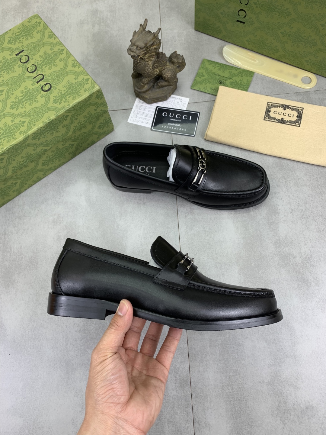 Gucci Men's Formal Business Leather Shoes with Metal Buckle Detail 7 cmp i1741713901780 5697 0 5