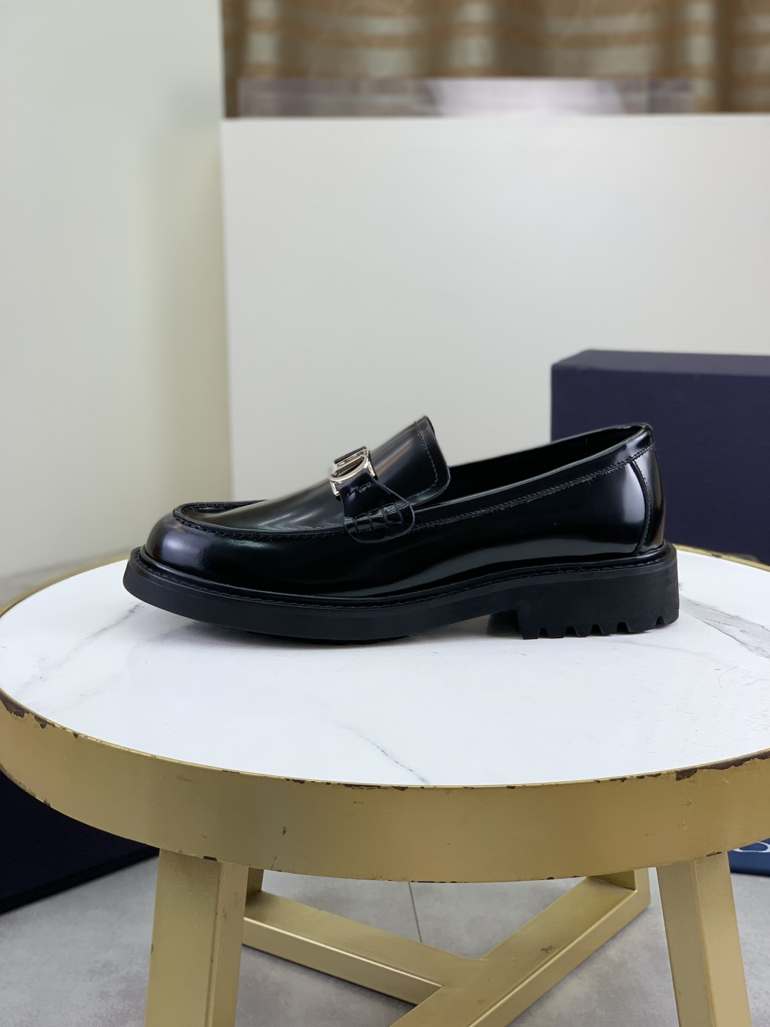 NO:353144,Real price High quality Water-dyeing beef original single quality Dior —.Dio Original single purchase agent, high-end business leather shoes, fabrics are imported from Italy with open beads and cowhide water-dyeing beef / cowhide foot pads special original rubber outsole, fine workmanship, real ^_^ shot size39-44 (38 45 customized),,dior,dior,cowhide19860909实价 高品质 水染牛里 原单品质Dior —.迪奥 原单代购、高端商务皮鞋、面料采用意大利进口开边珠牛皮料水染牛里/牛皮垫脚特供原版橡胶大底、做工精细、实物^_^拍摄size39-44（38 45定做）,,dior,dior,cowhide,Men's shoes