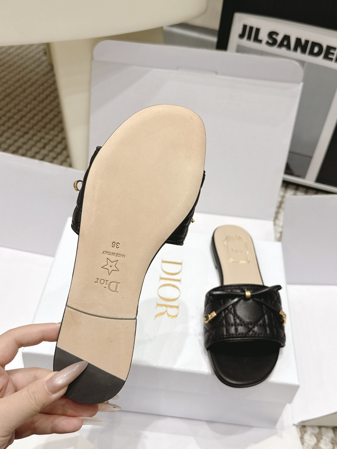 Dior Dior 迪奥26款Oblique凉拖​​鞋 平底 粗跟拖鞋