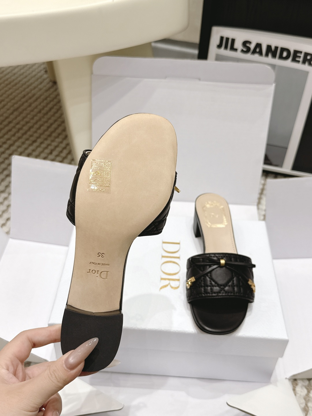 Dior Dior 迪奥26款Oblique凉拖​​鞋 平底 粗跟拖鞋