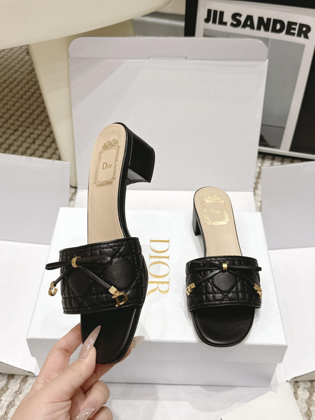 Dior Dior 迪奥26款Oblique凉拖​​鞋 平底 粗跟拖鞋