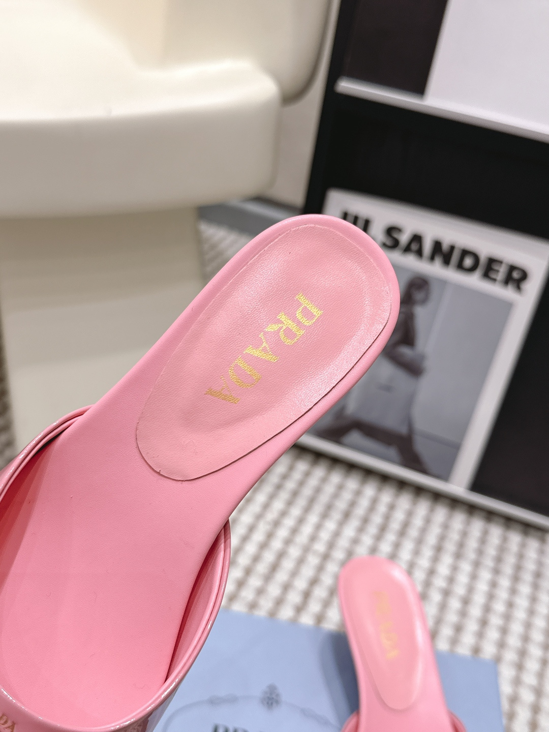 Prada Style Leather Women's Shoes style reference detail image 6 from source 784846