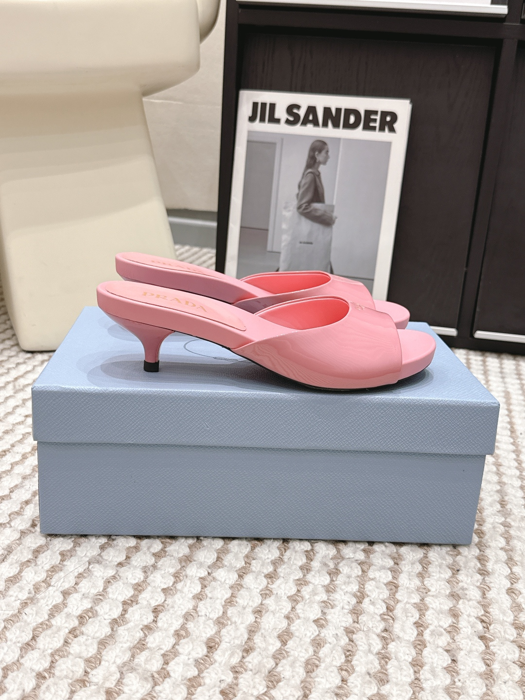 Prada Style Leather Women's Shoes style reference detail image 2 from source 784846