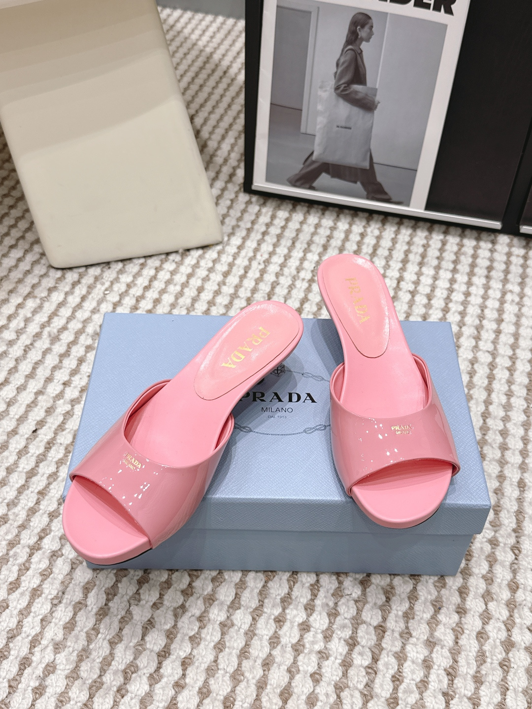 Prada Style Leather Women's Shoes style reference detail image 4 from source 784846