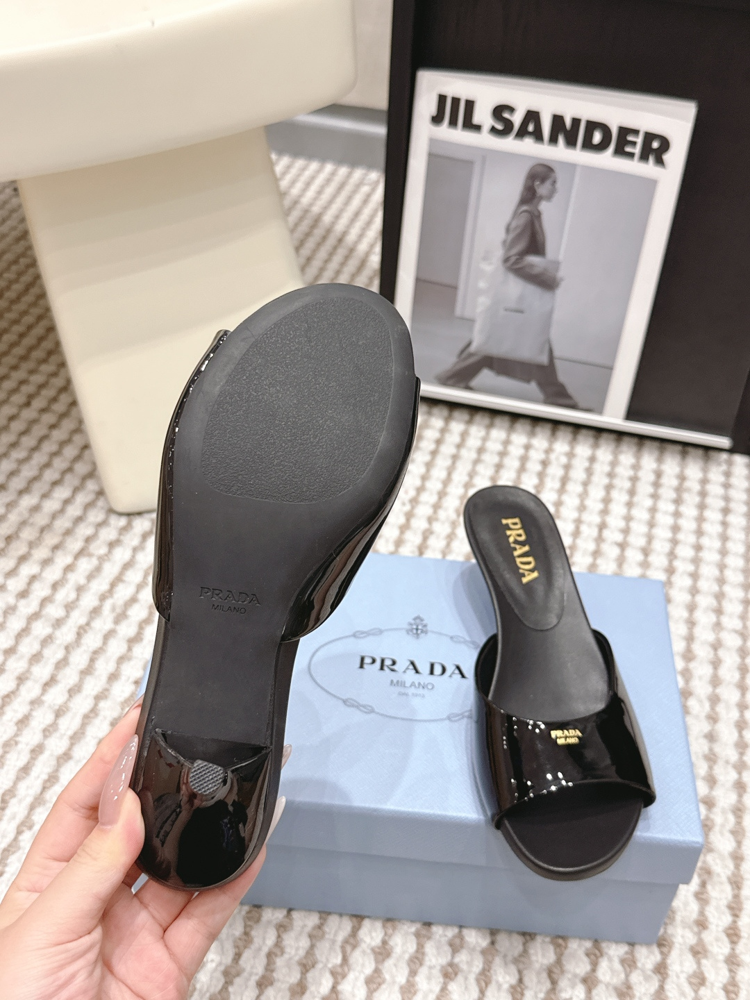 Prada Style Leather Women's Shoes style reference detail image 9 from source 784848