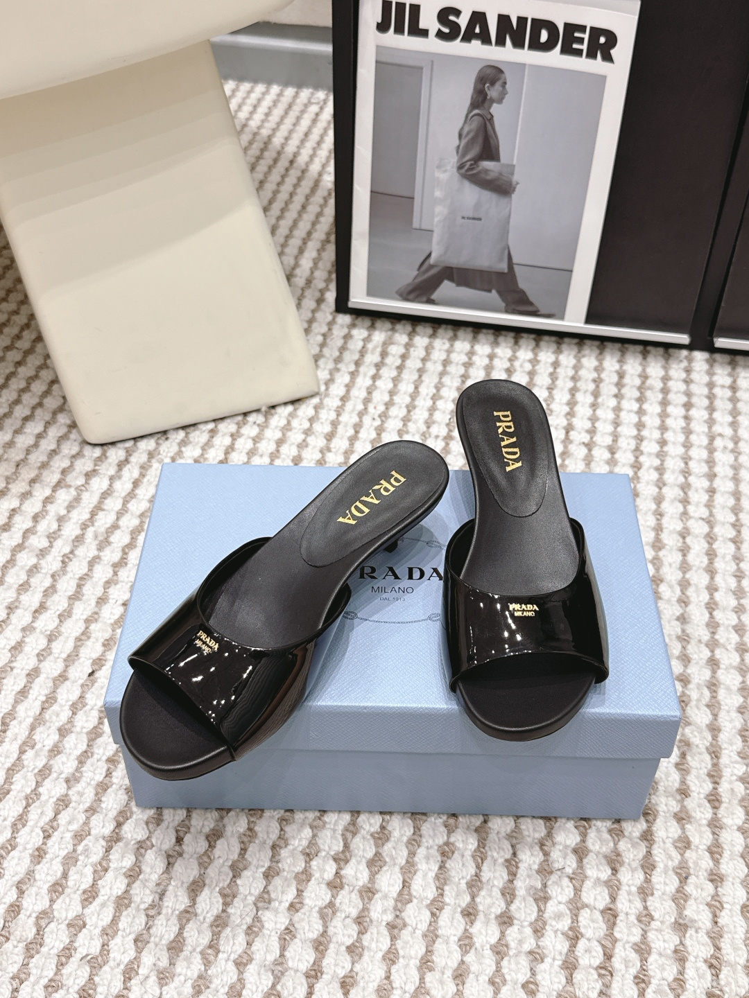 Prada Style Leather Women's Shoes style reference detail image 4 from source 784848