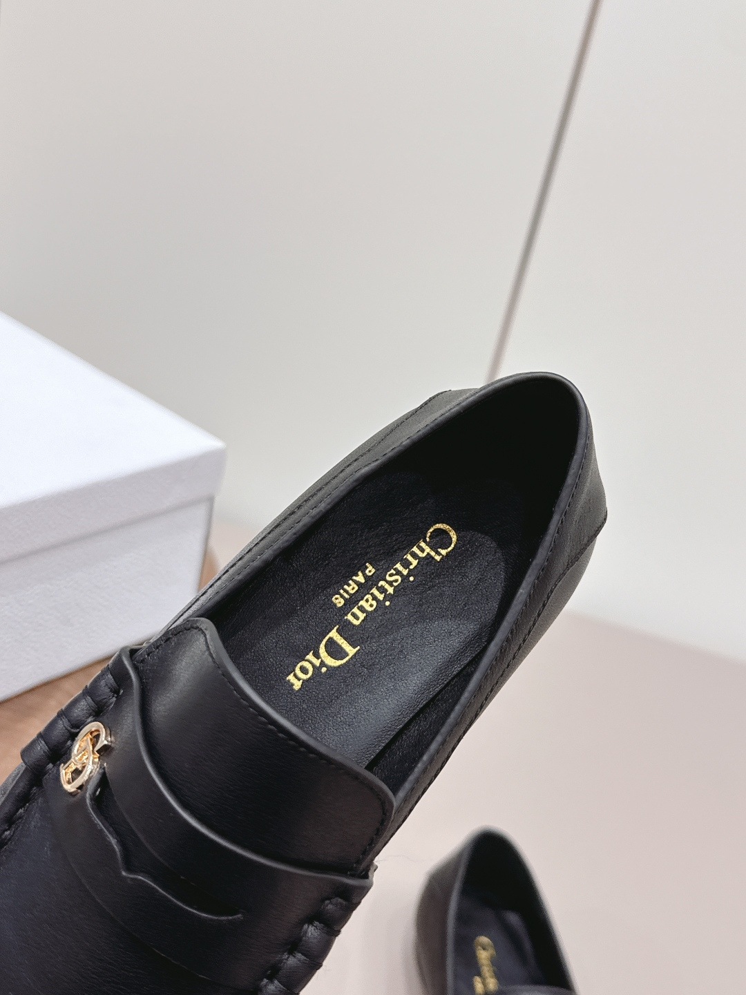 Dior Style Leather Women's Shoes style reference detail image 7 from source 784954