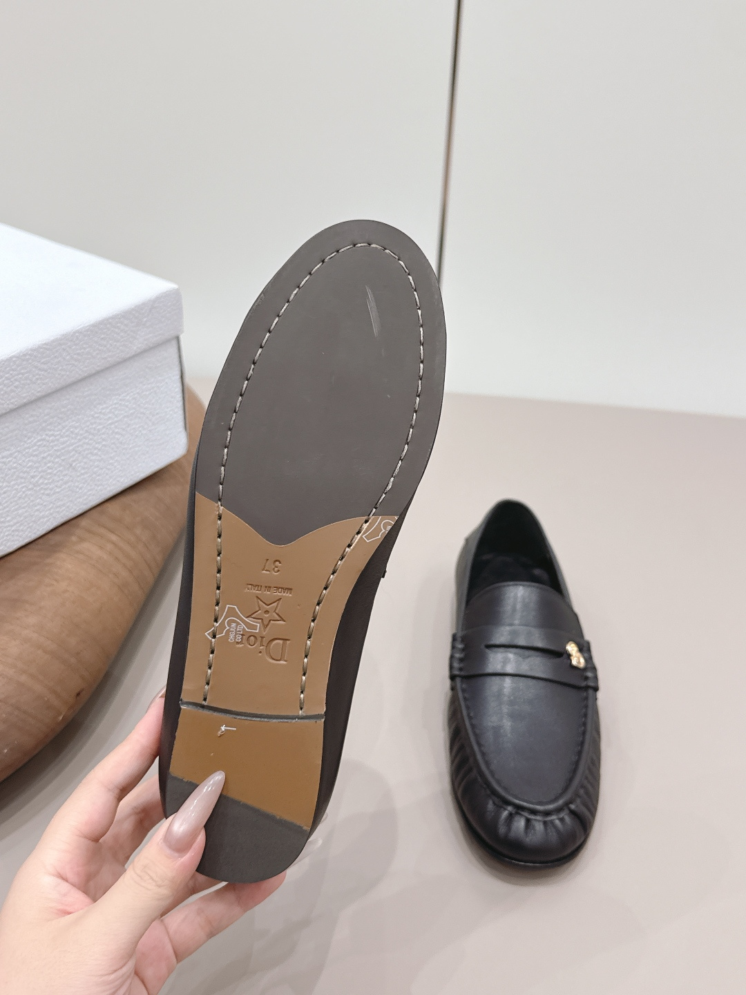 Dior Style Leather Women's Shoes style reference detail image 9 from source 784954