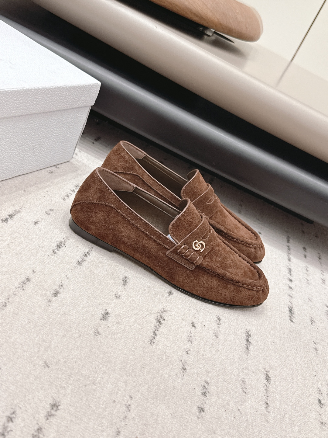 Dior Style Leather Women's Shoes style reference detail image 3 from source 784953