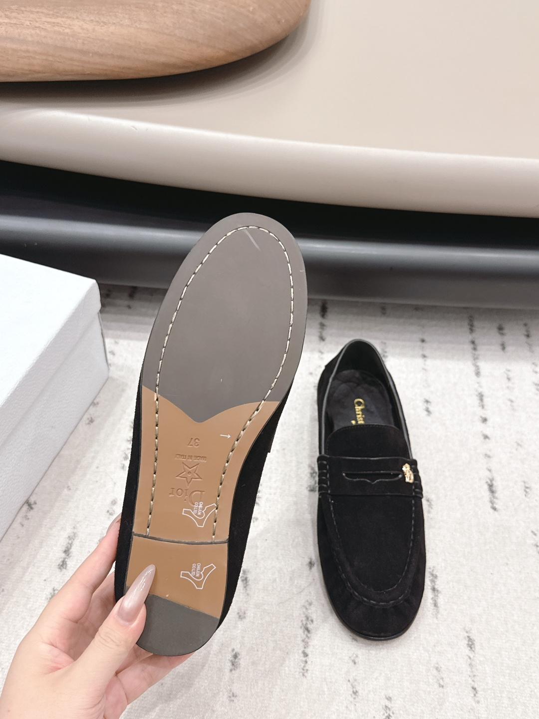 Dior Style Leather Women's Shoes style reference detail image 9 from source 784952