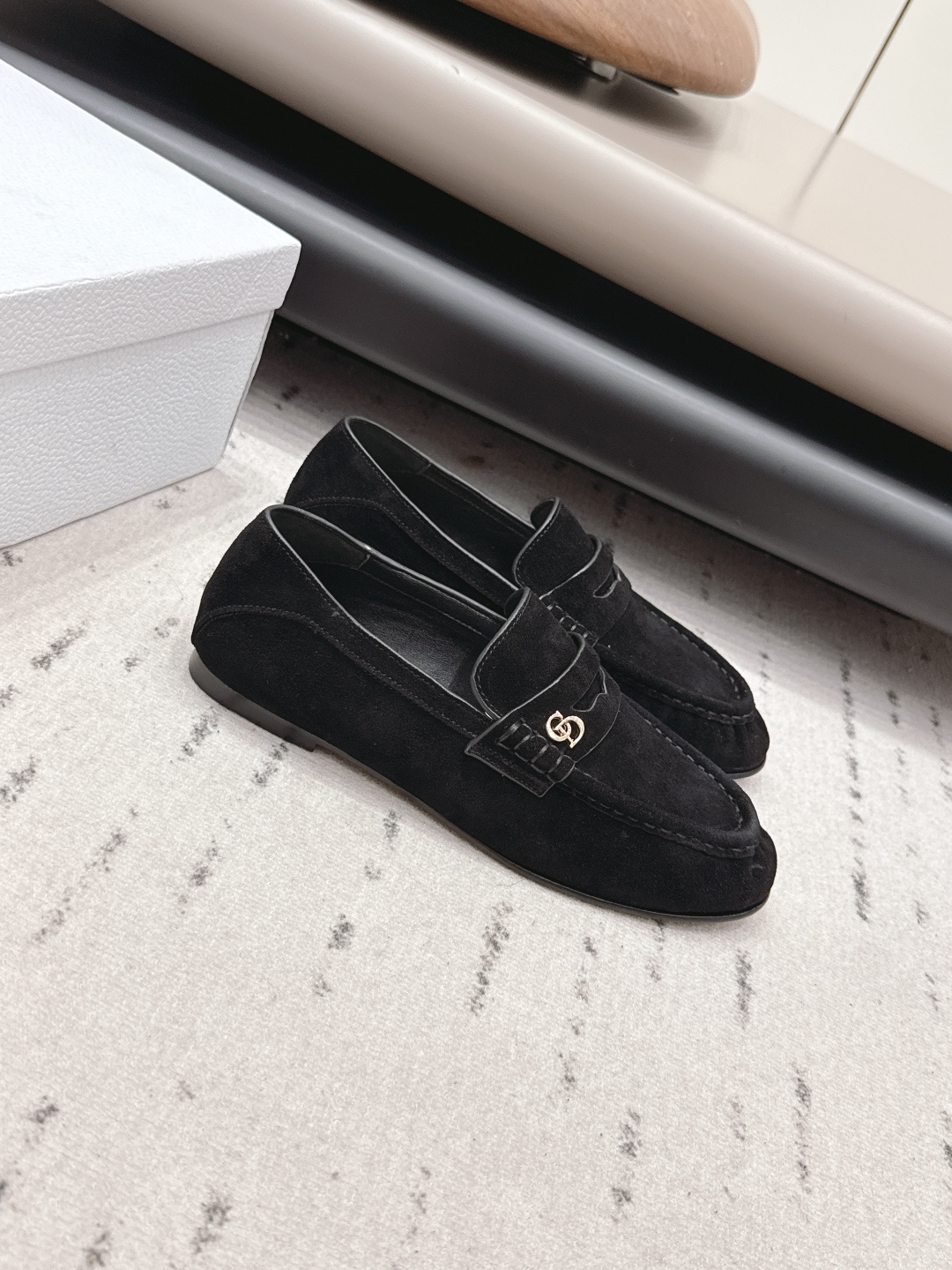 Dior Style Leather Women's Shoes style reference detail image 3 from source 784952