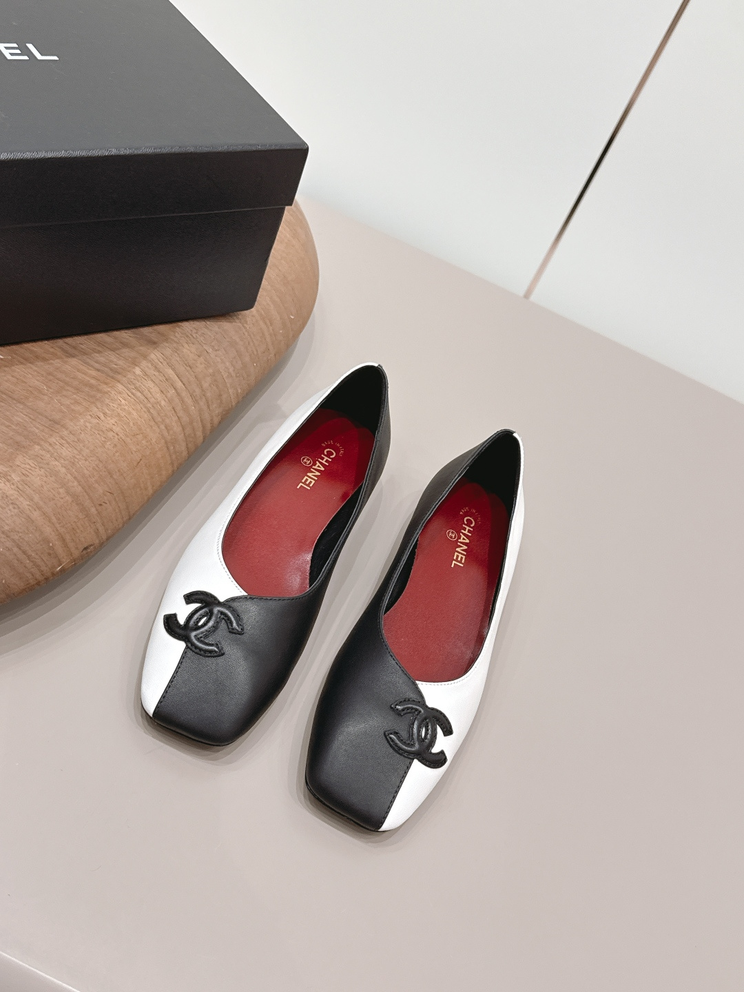 Chanel Style Leather Women's Shoes Lookbook Reference image 1