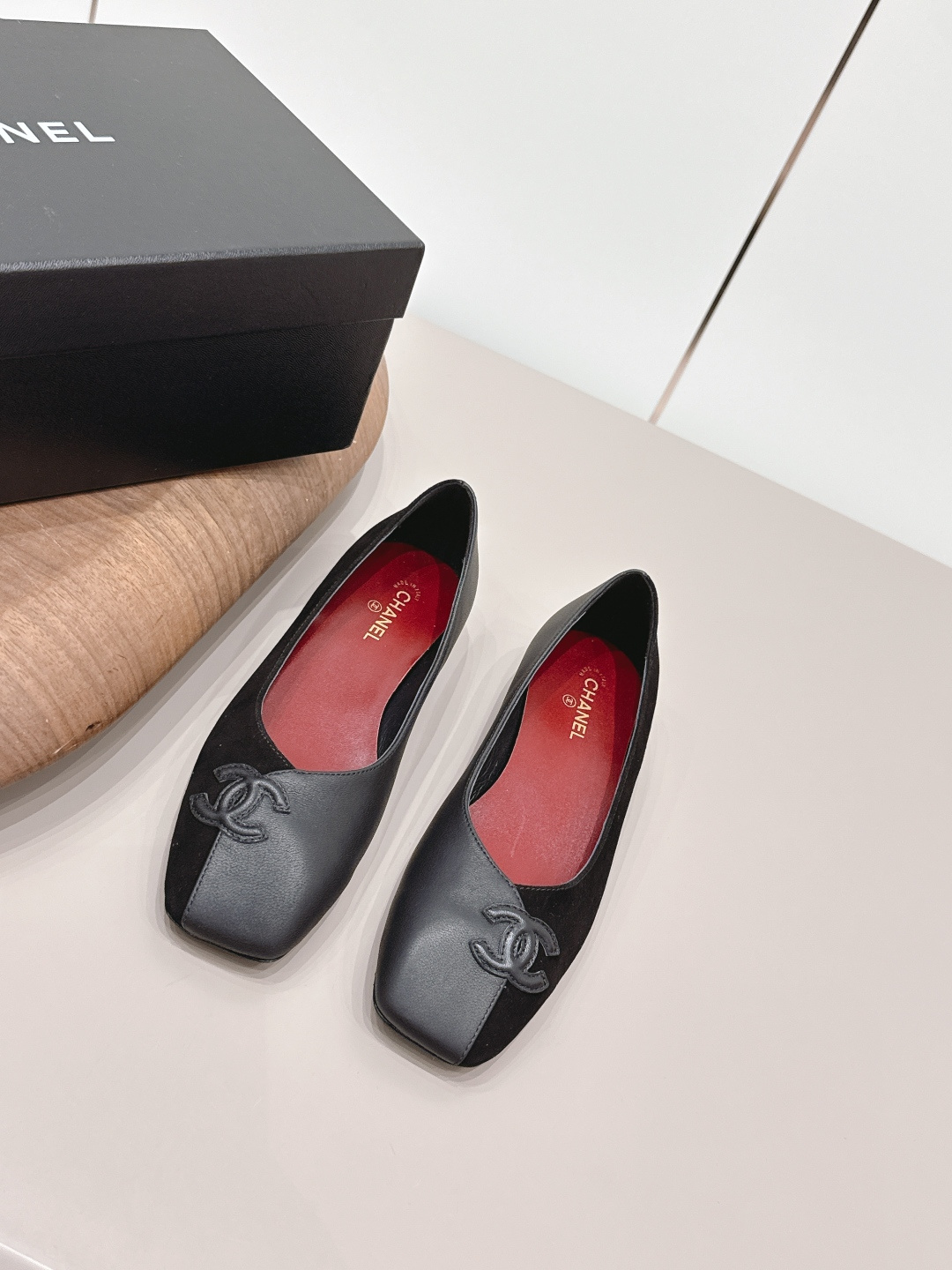 Chanel Style Leather Women's Shoes Lookbook Reference image 1