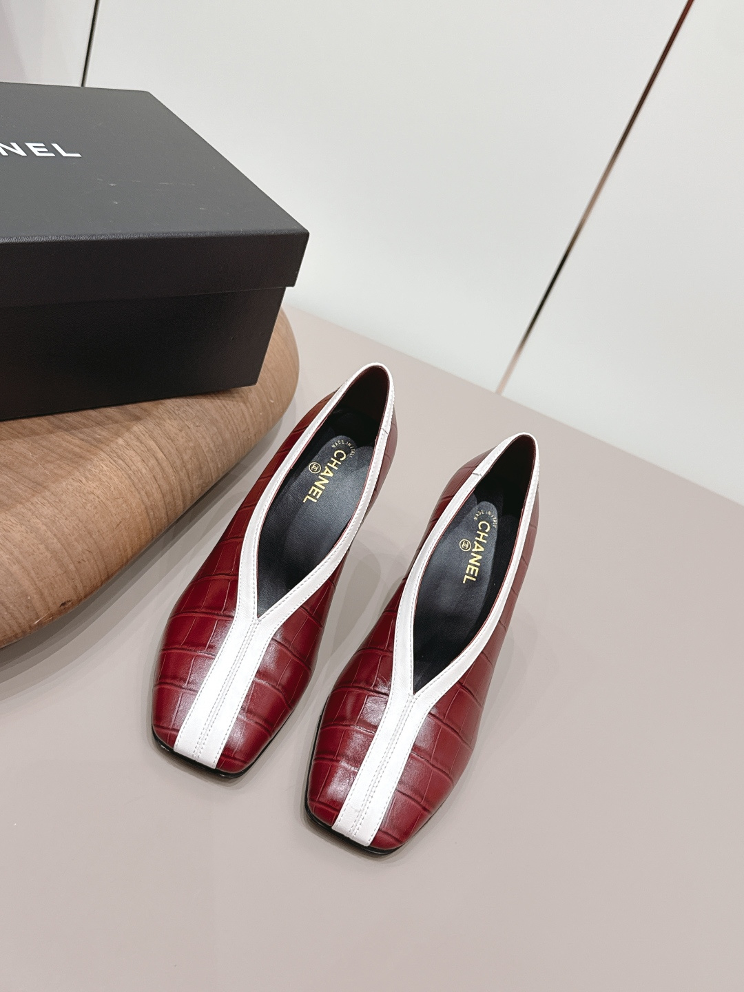 Chanel Style Leather Women's Shoes Lookbook Reference image 1
