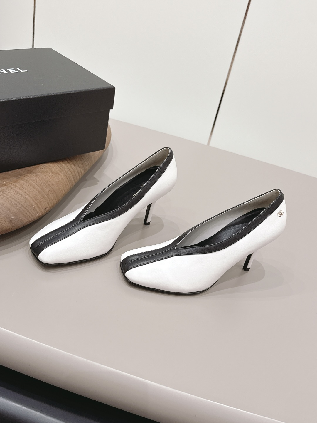 Chanel Style Leather Women's Shoes Lookbook Reference image 2