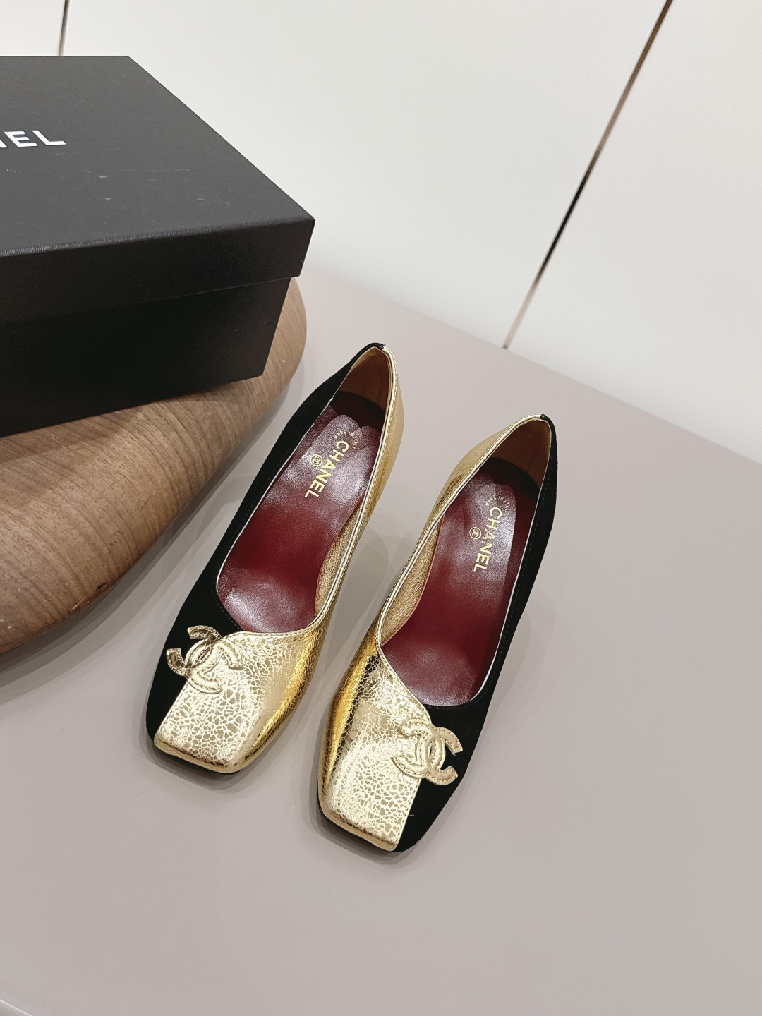 Chanel Style Leather Women's Shoes Lookbook Reference image 1