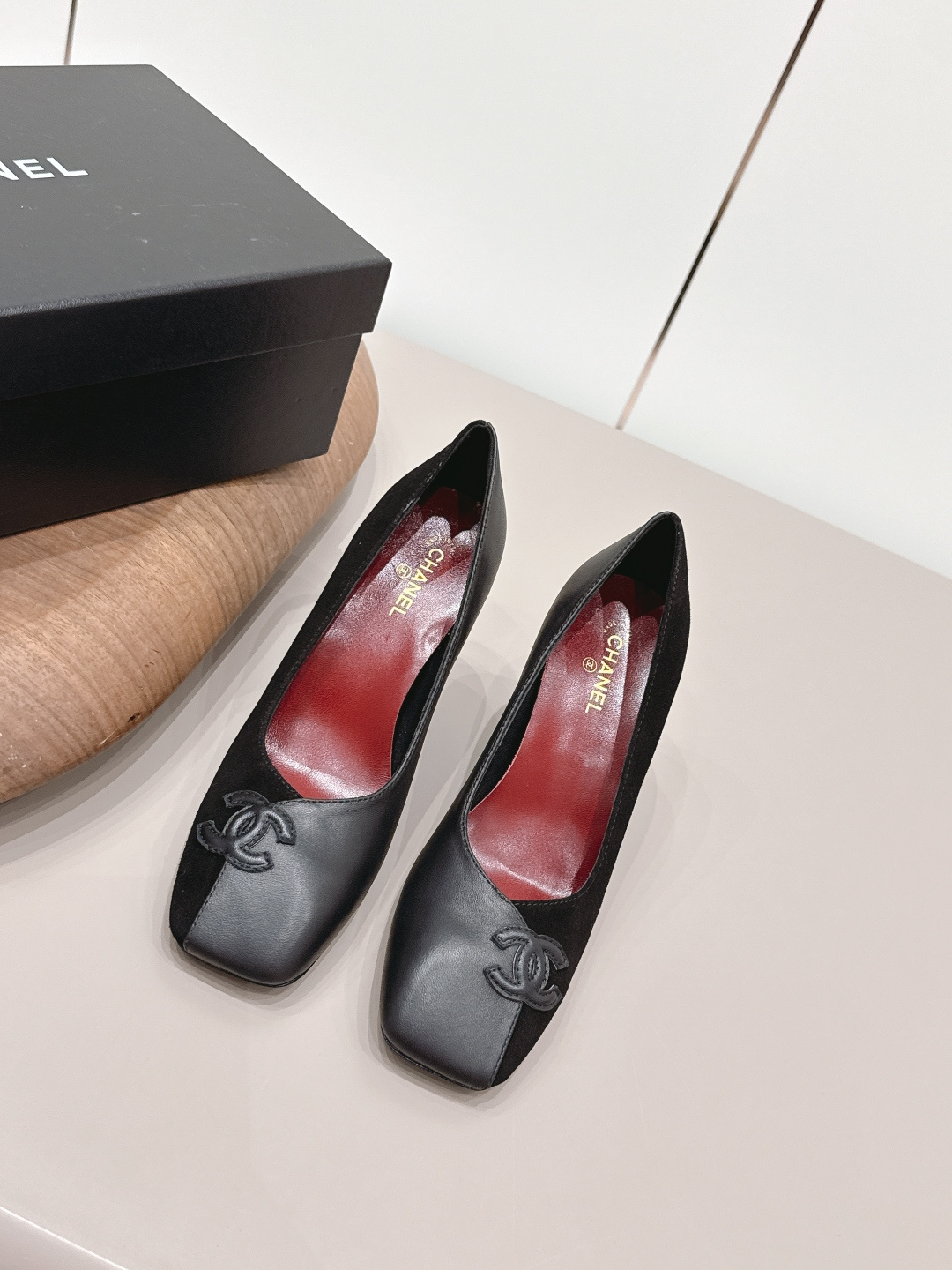 Chanel Style Leather Women's Shoes Lookbook Reference image 1