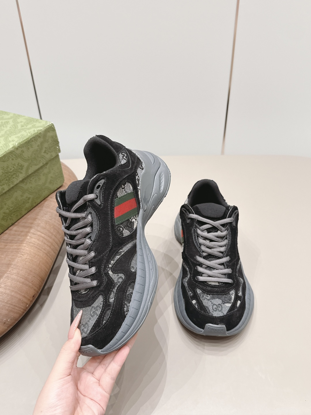 Gucci Bag Collection crafted with premium materials and signature design 4