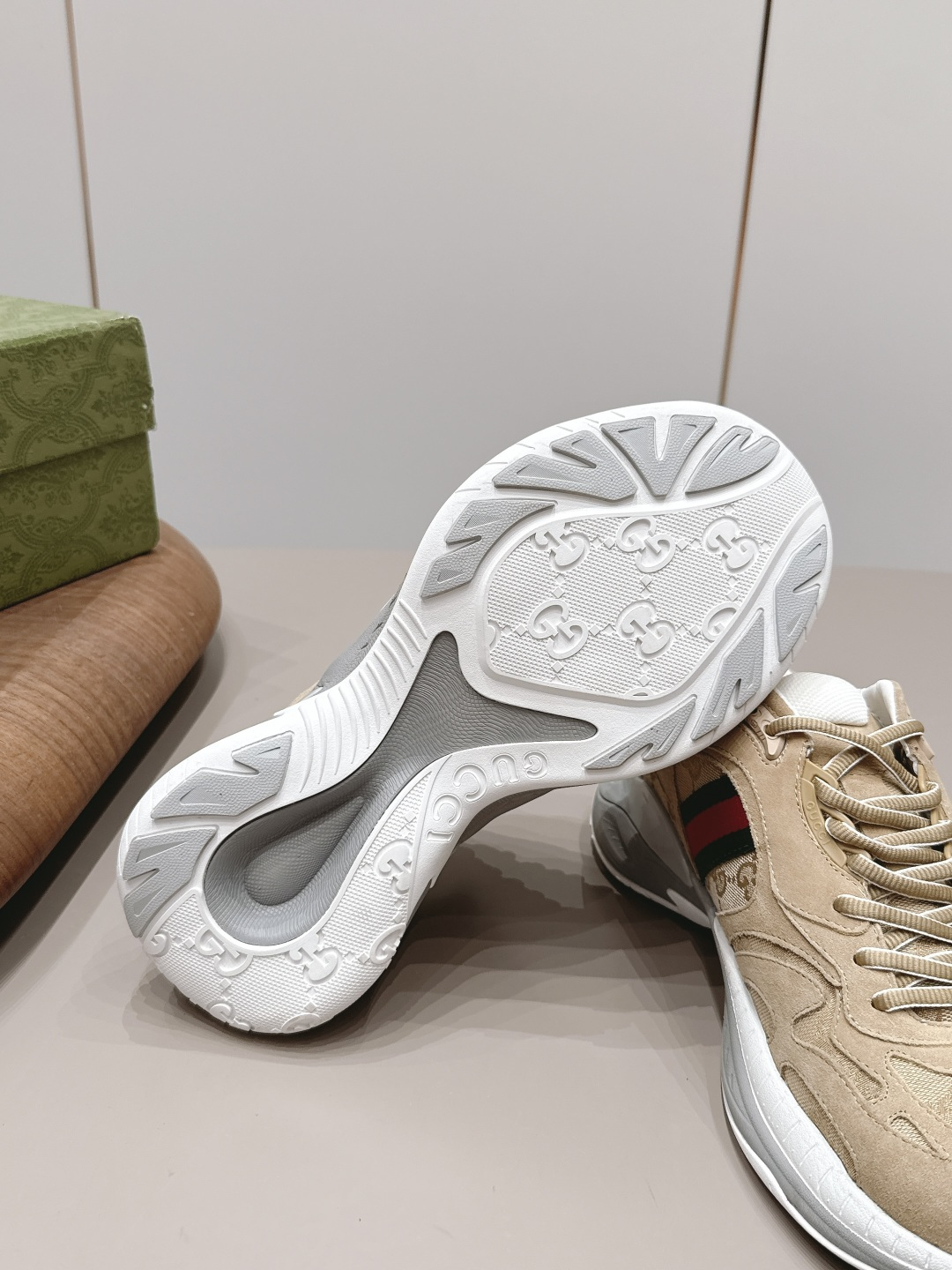 Gucci Bag Collection crafted with premium materials and signature design 9