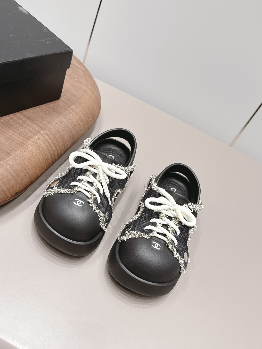 Chanel Beige Leather Women's Shoes Women's Shoes Women's Shoes detail image 1 from source 786025