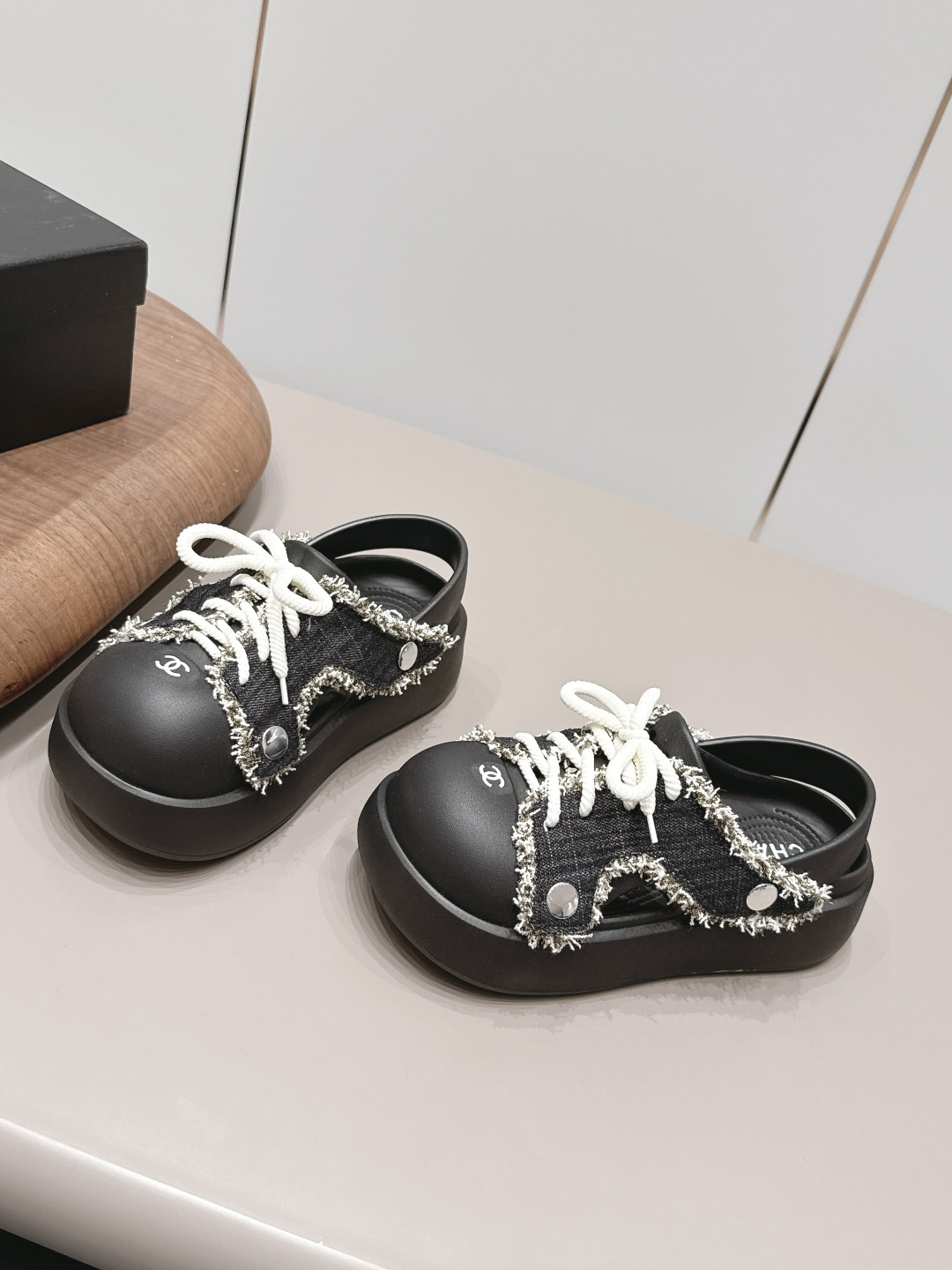 Chanel Beige Leather Women's Shoes Women's Shoes Women's Shoes detail image 2 from source 786025