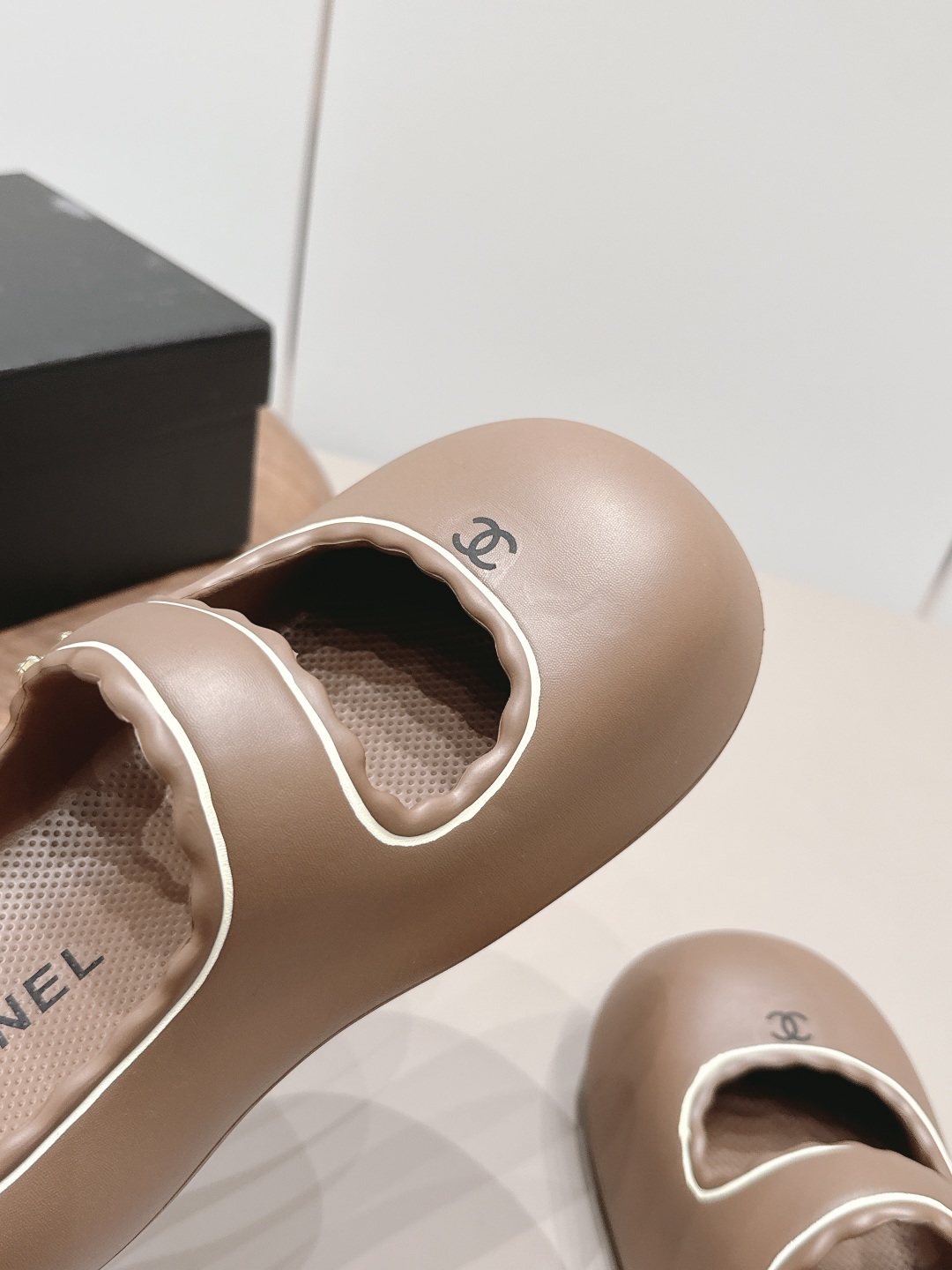 Chanel Style Beige Leather Women's Shoes Women's Shoes Women's Shoes detail image 6 from source 786023