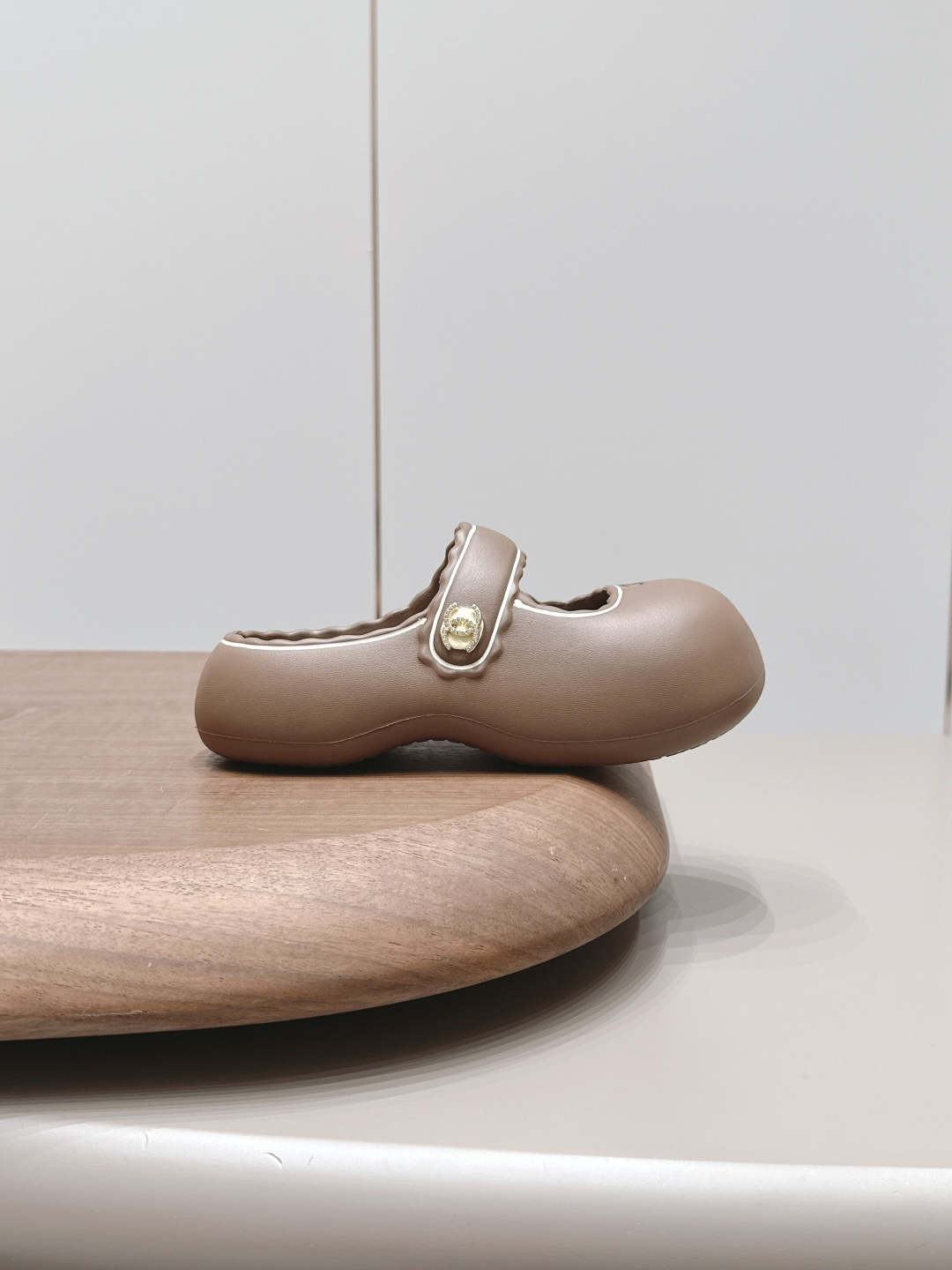 Chanel Style Beige Leather Women's Shoes Women's Shoes Women's Shoes detail image 5 from source 786023